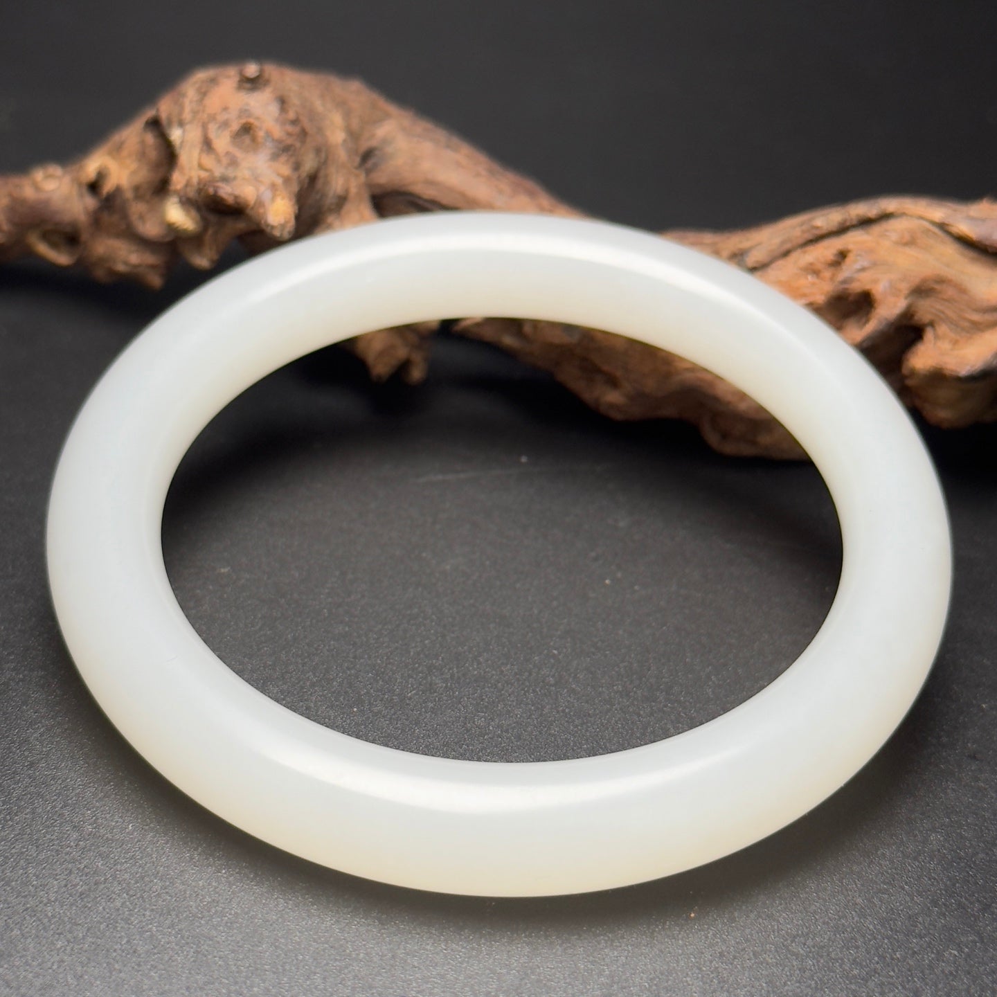 A0534 Inside Diameter 64mm Chinese Natural White Hetian Jade Bracelet