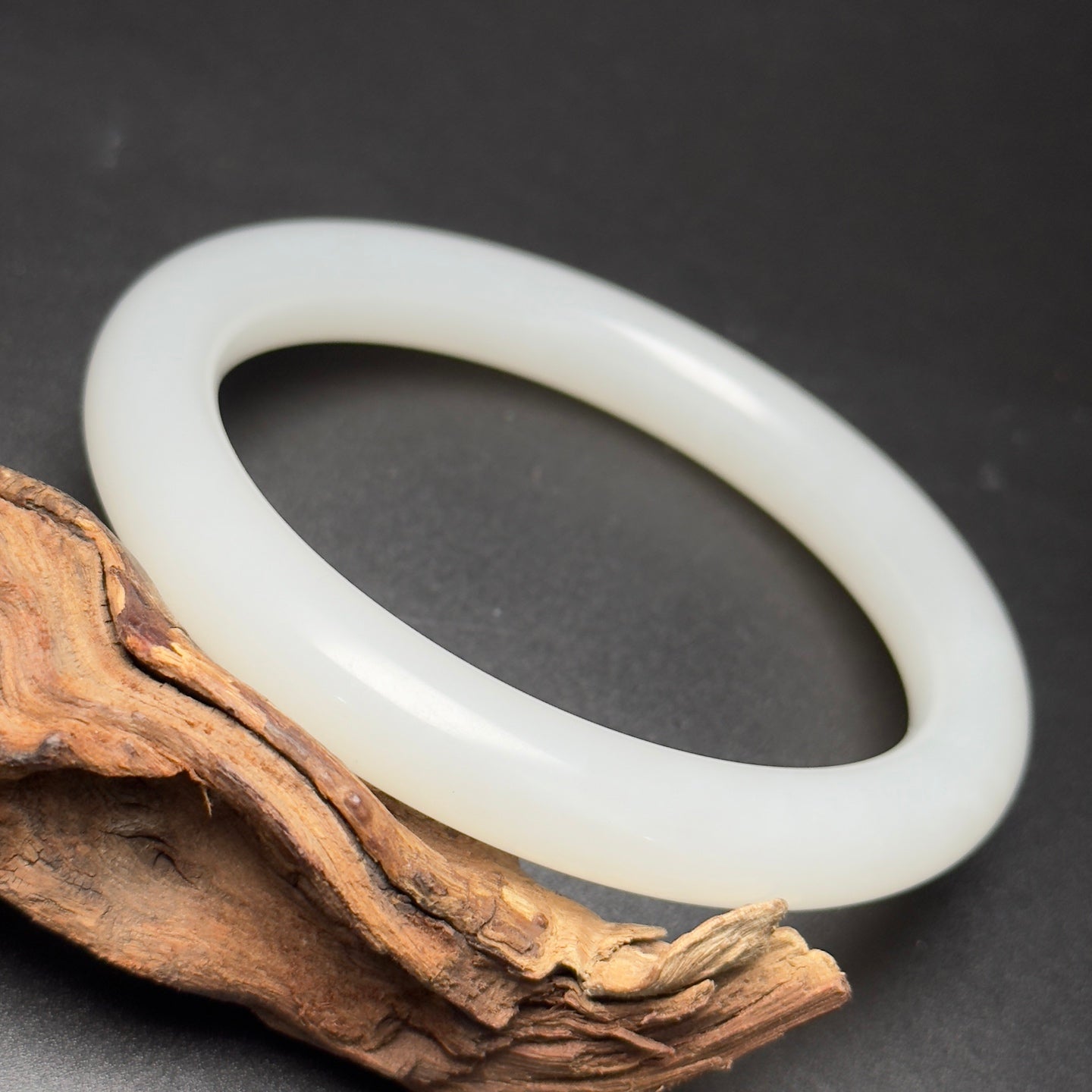 A0534 Inside Diameter 64mm Chinese Natural White Hetian Jade Bracelet