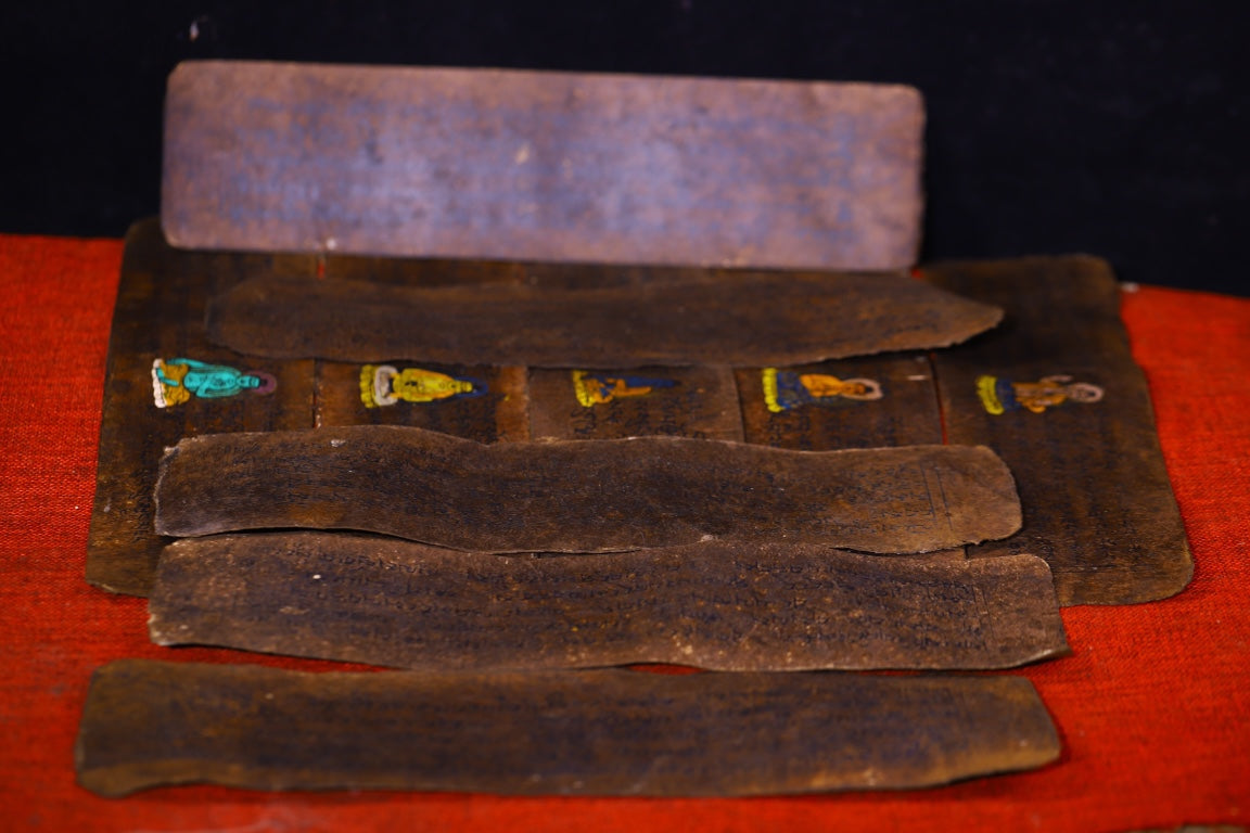 A0550 Vintage Buddhism Handwriting Sutra Book w Gold Wires Inlay Gem Cover