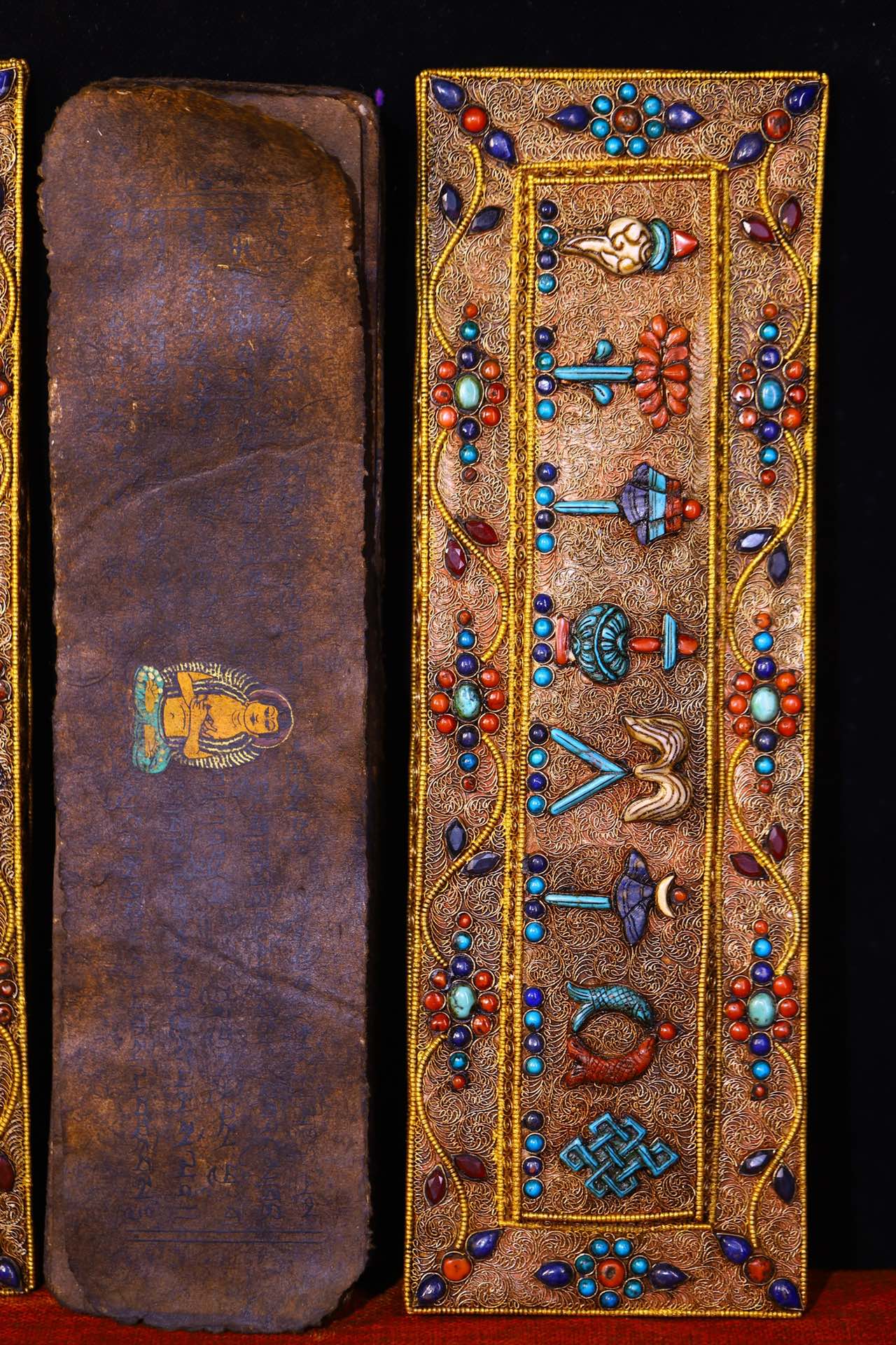 A0550 Vintage Buddhism Handwriting Sutra Book w Gold Wires Inlay Gem Cover