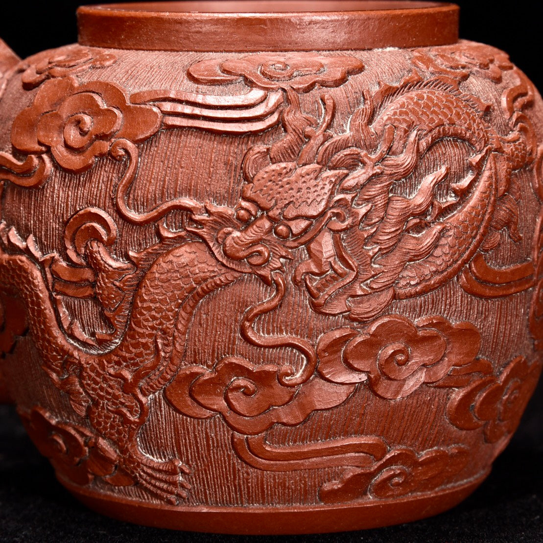 A0555 Chinese Yixing Zisha Clay Low Relief Clouds Dragon Design Teapot w Box