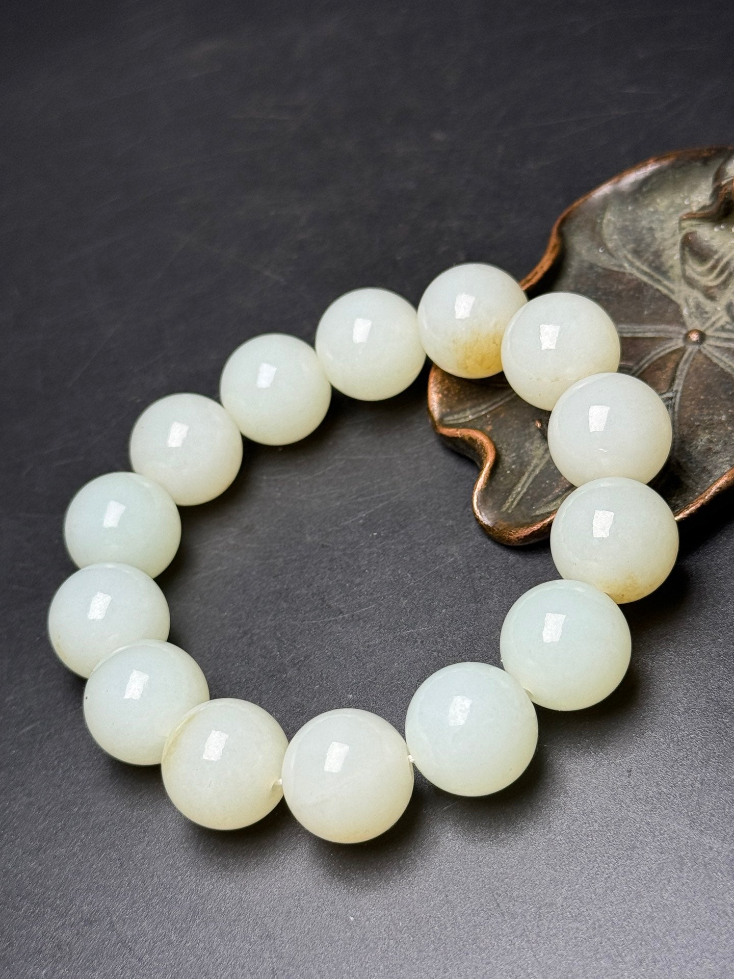 A0557 16mm Superb Chinese Natural Hetian Jade Beads Bracelet