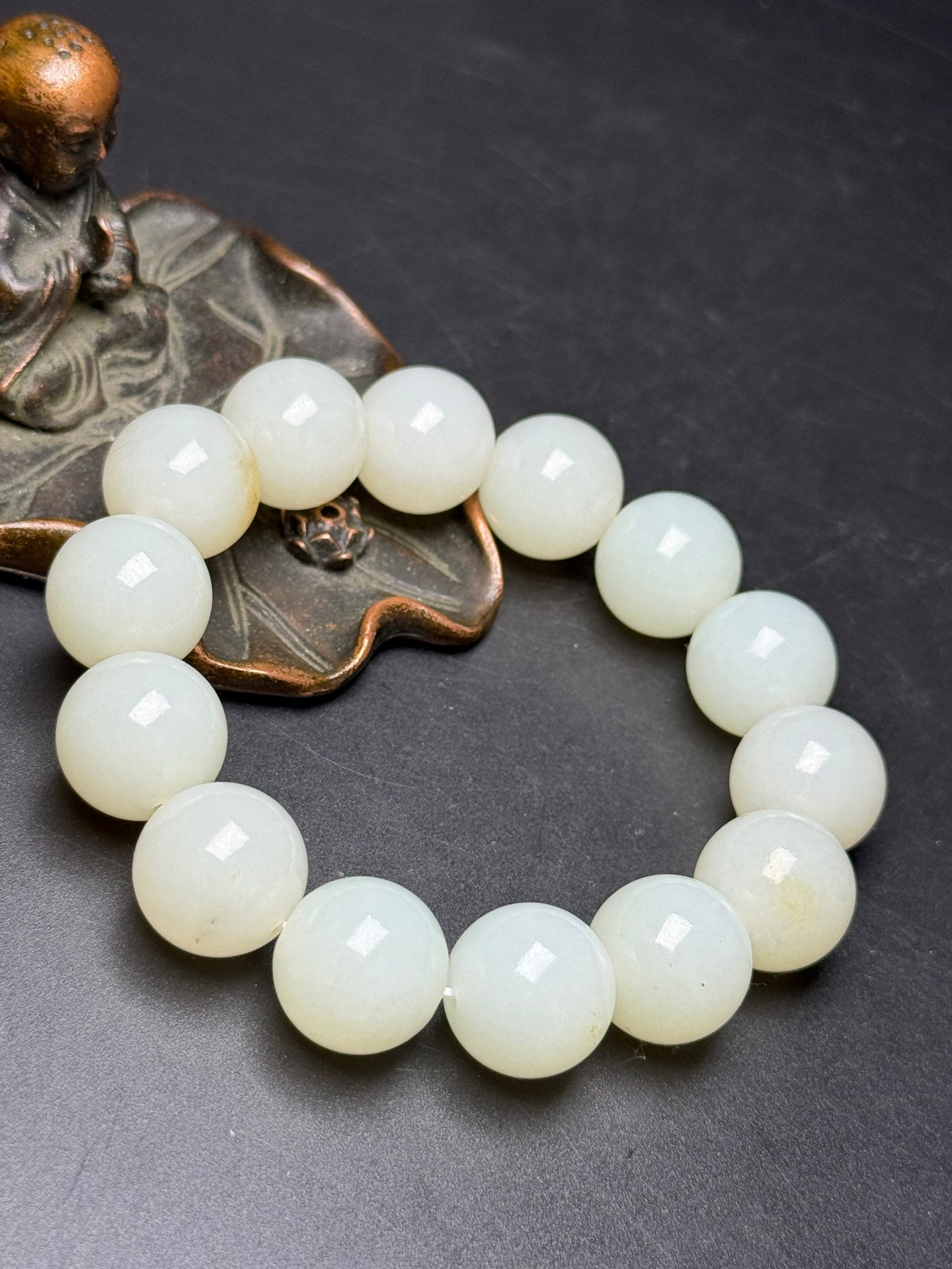 A0557 16mm Superb Chinese Natural Hetian Jade Beads Bracelet