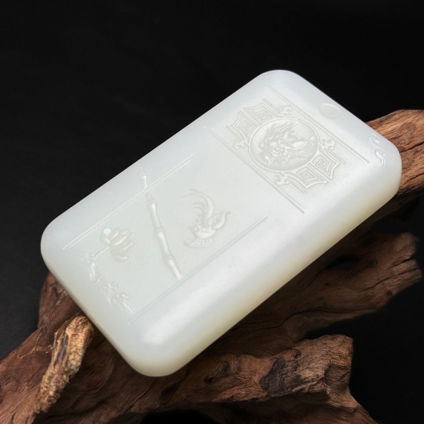 A0566 Superb Chinese White Hetian Jade Low Relief Kwan-yin Pendant