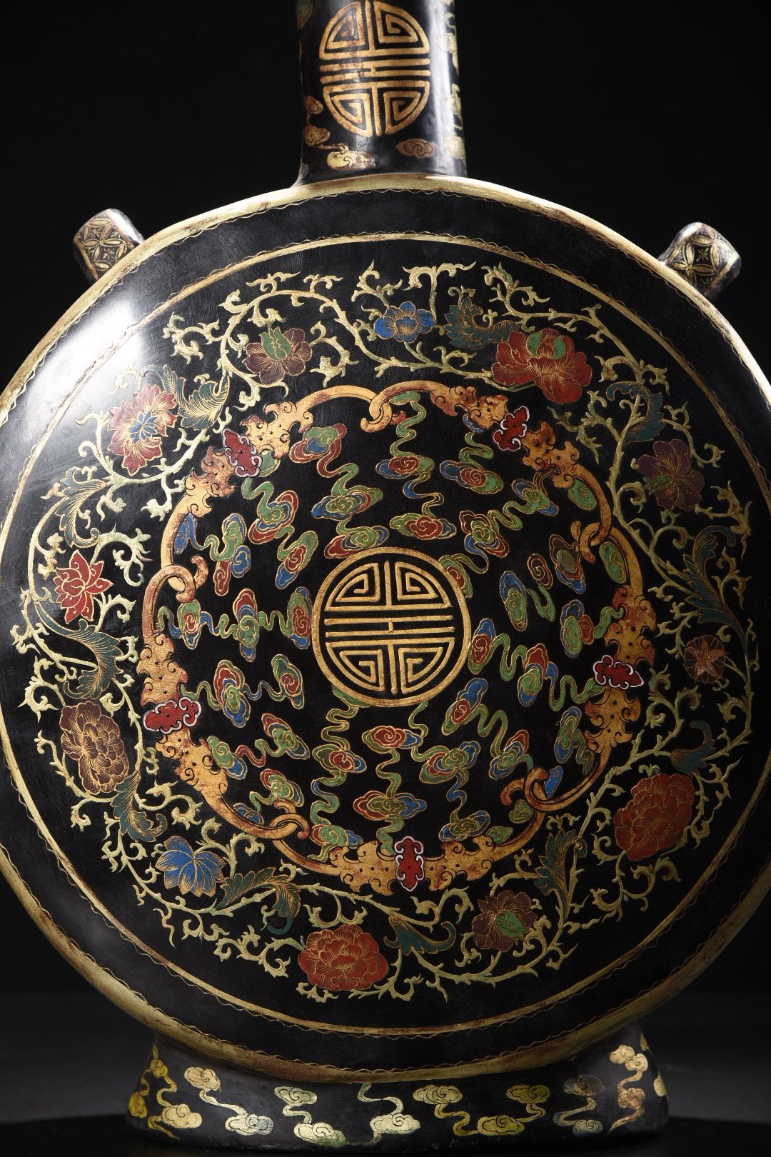 A0567 Chinese Gilt Gold Wooden-cored Lacquerware Flowers Design Vase