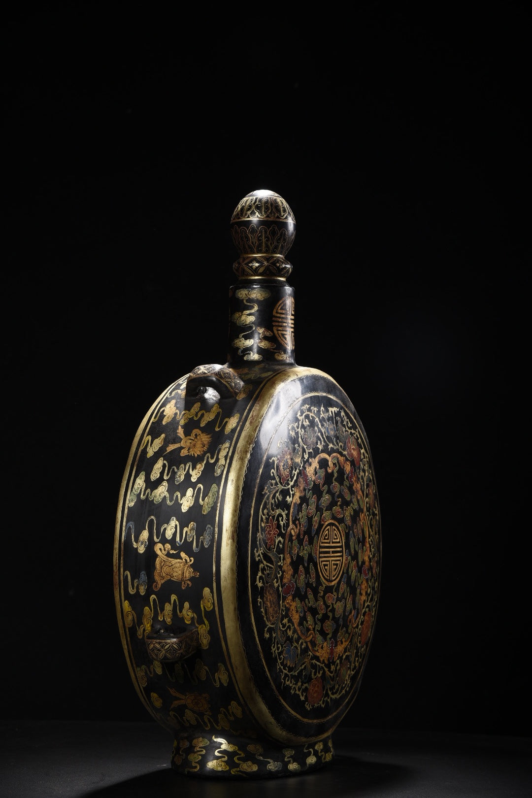 A0567 Chinese Gilt Gold Wooden-cored Lacquerware Flowers Design Vase