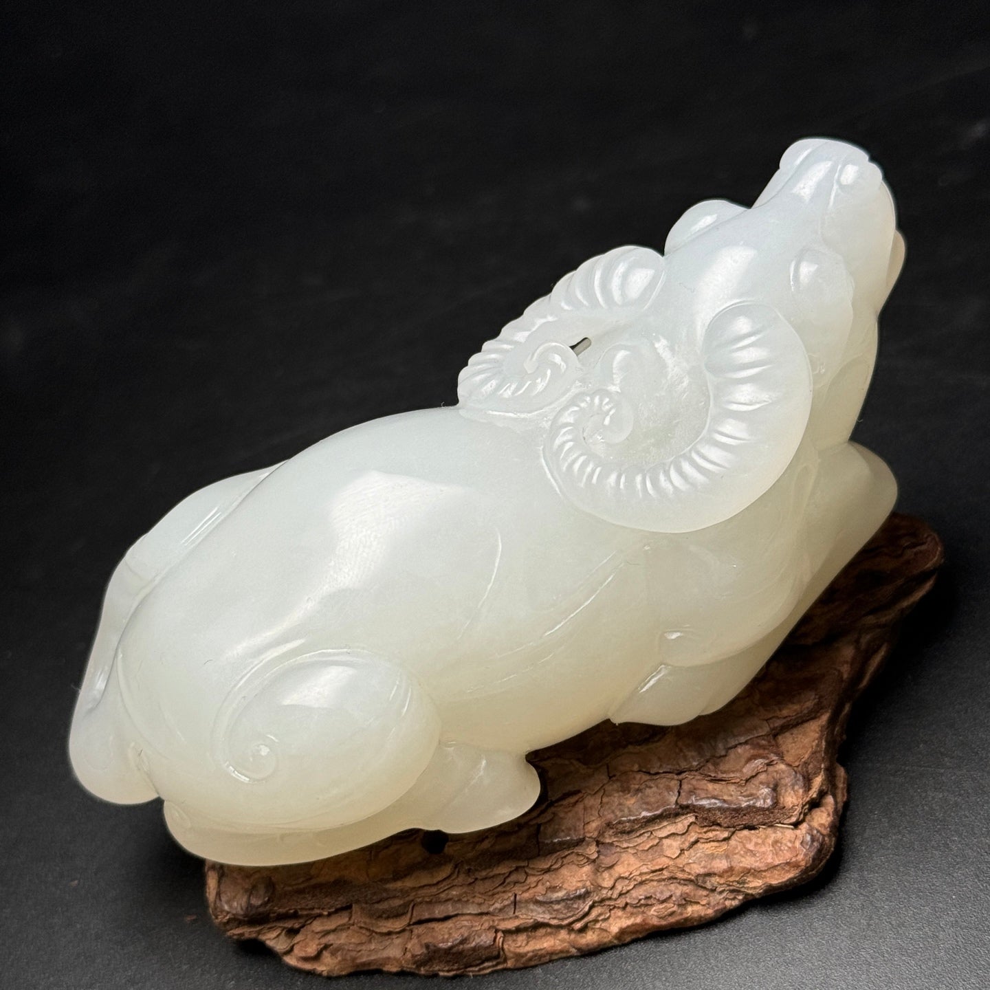 A0568 Superb Chinese White Hetian Jade Carved Fortune Ox Statue