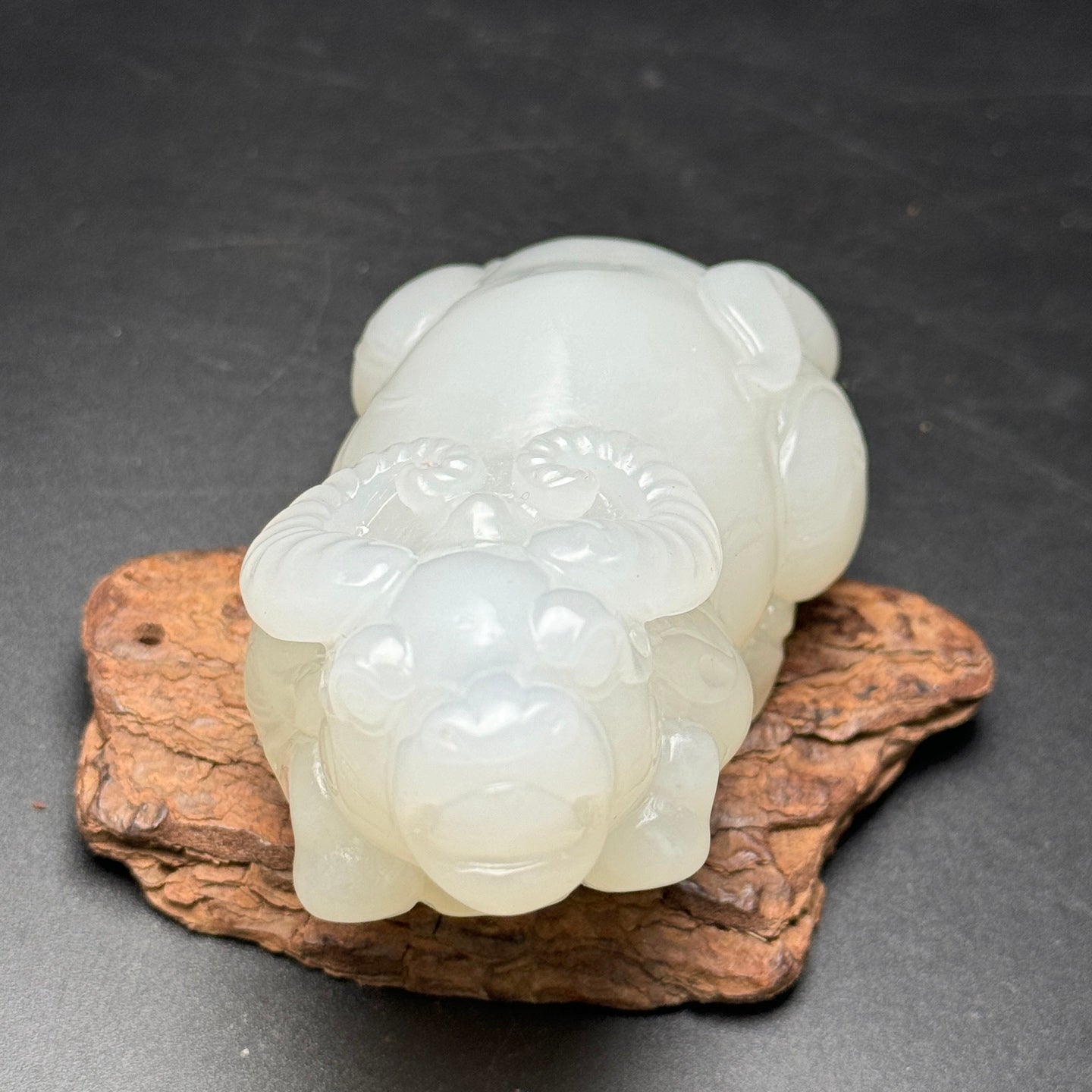 A0568 Superb Chinese White Hetian Jade Carved Fortune Ox Statue