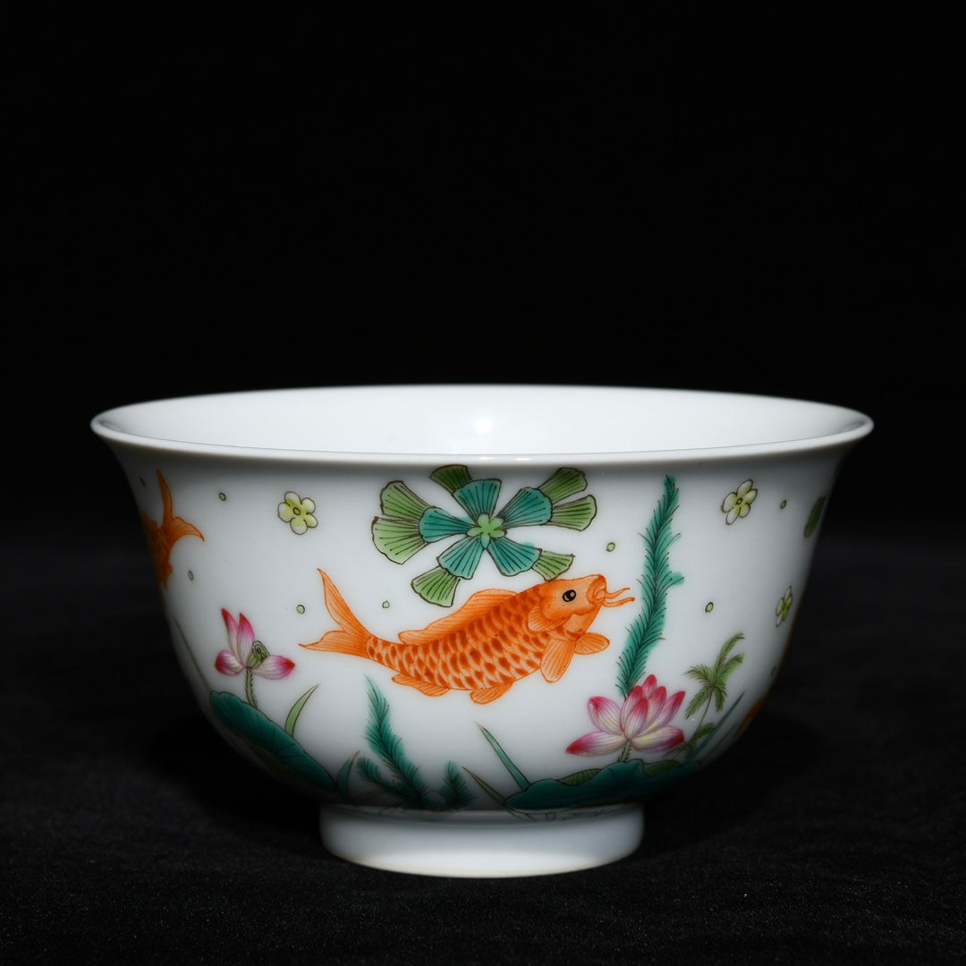 A0570 A Pair Chinese Famille Rose Enamel Carp & Lotus Flower & Lotus Leaf Design Porcelain Teabowl w Saucer