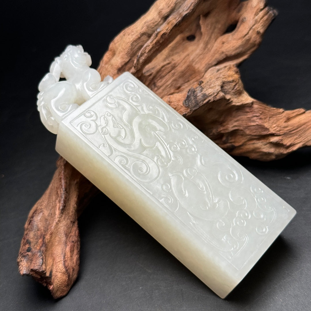 A0575 Superb Chinese White Hetian Jade Low Relief Fortune Pixiu Seal Staue