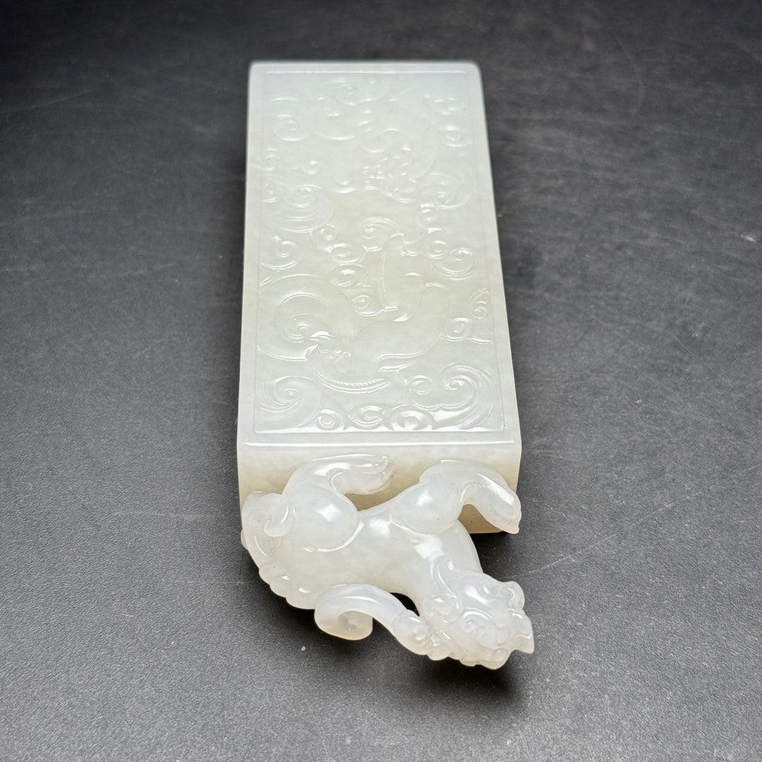 A0575 Superb Chinese White Hetian Jade Low Relief Fortune Pixiu Seal Staue