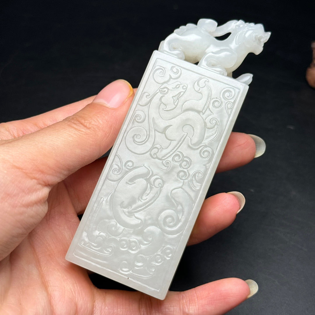 A0575 Superb Chinese White Hetian Jade Low Relief Fortune Pixiu Seal Staue