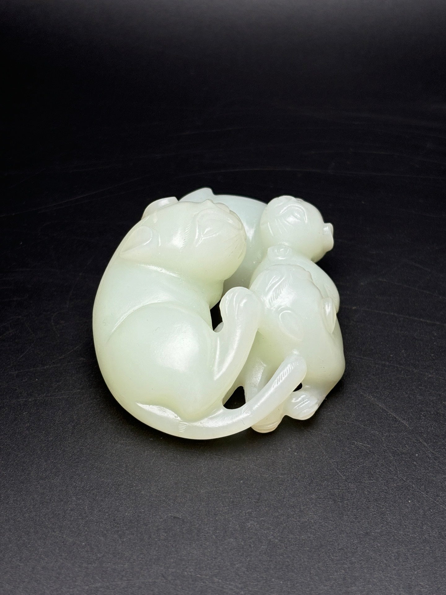 A0581 Chinese Natural Hetian Jade Carved Fortune Beast Statue/Pendant