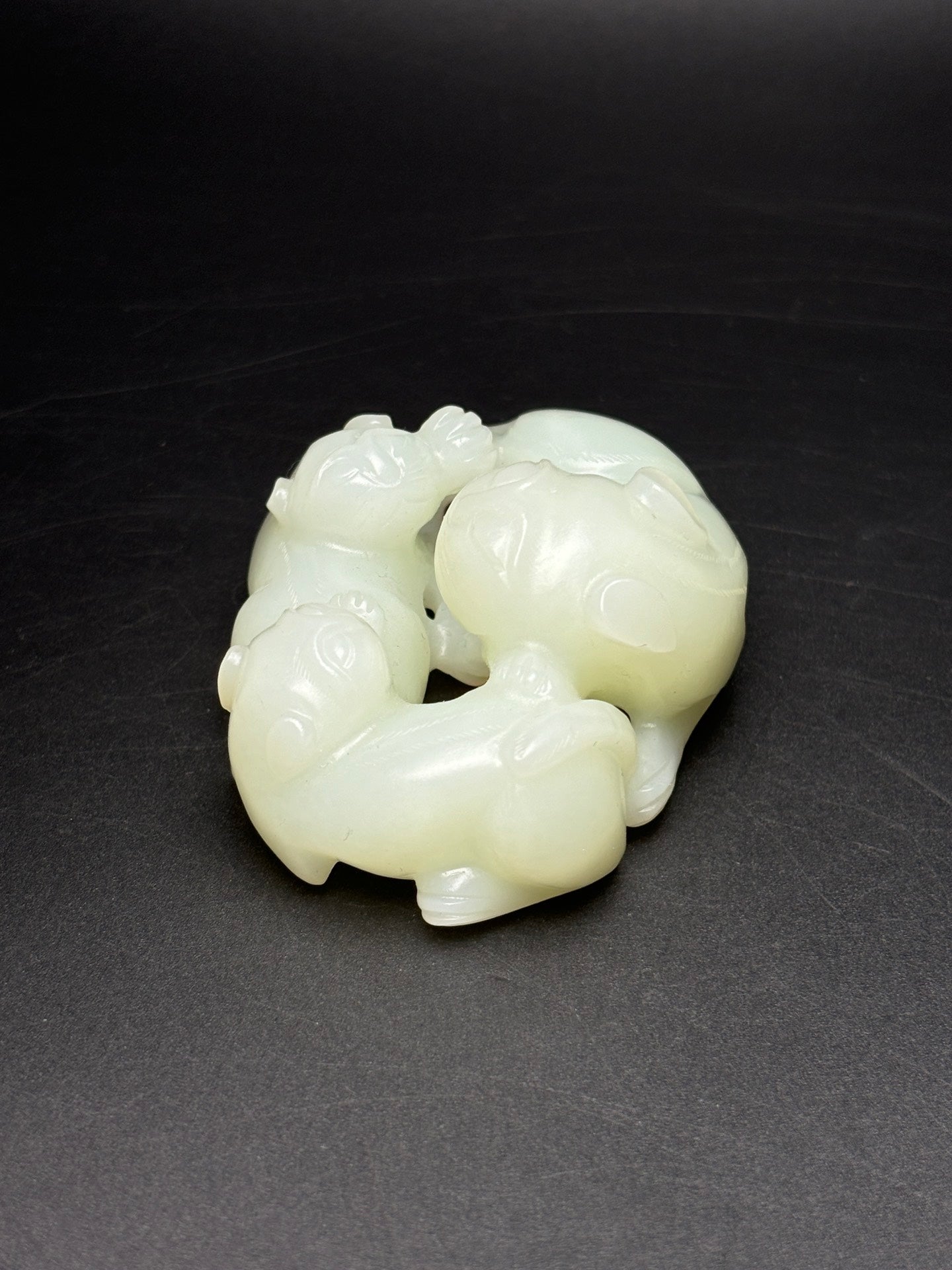 A0581 Chinese Natural Hetian Jade Carved Fortune Beast Statue/Pendant