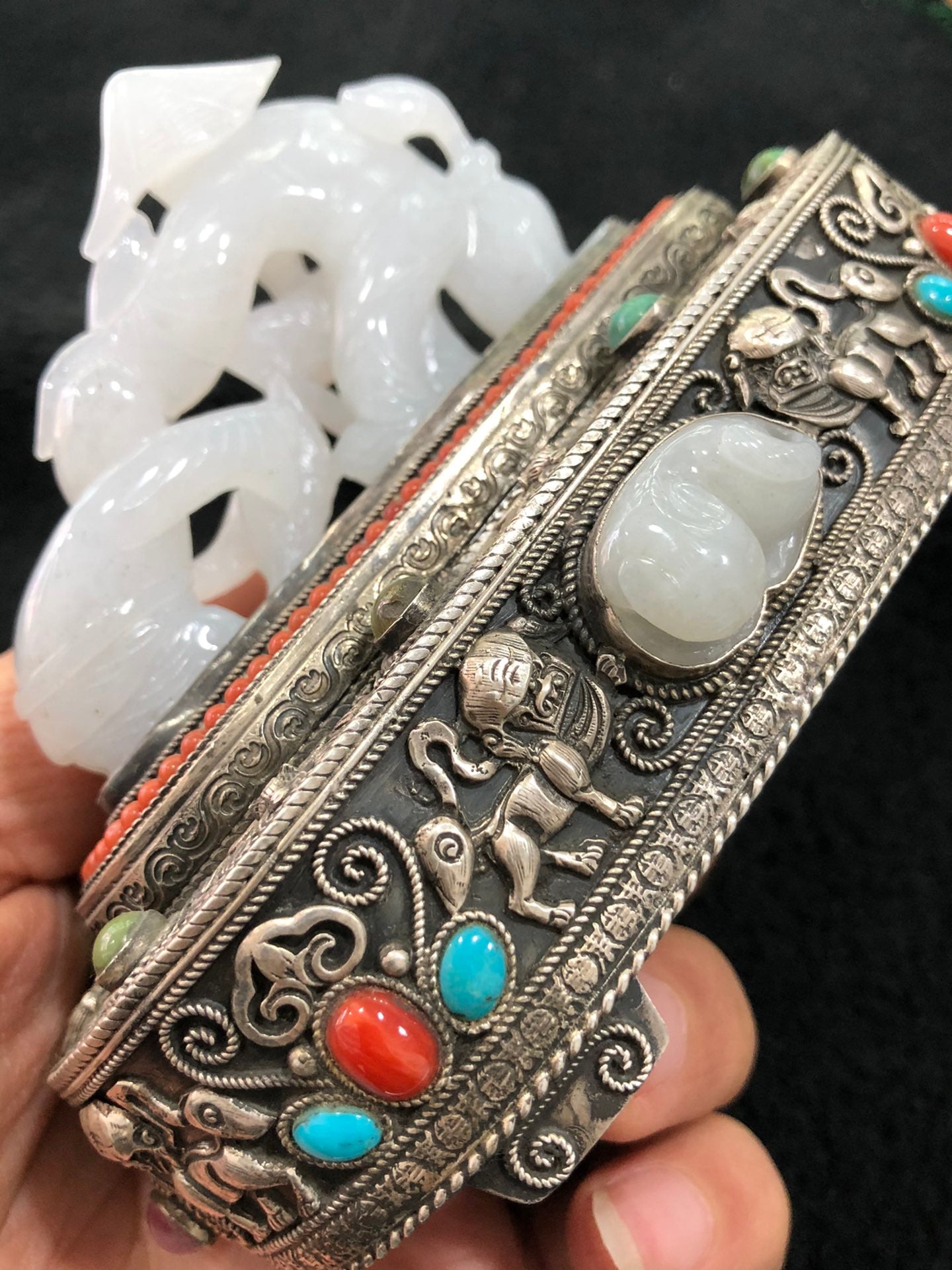A0583 Vintage Chinese Pure Silver Inlay Hetian Jade & Gems Figure Statue