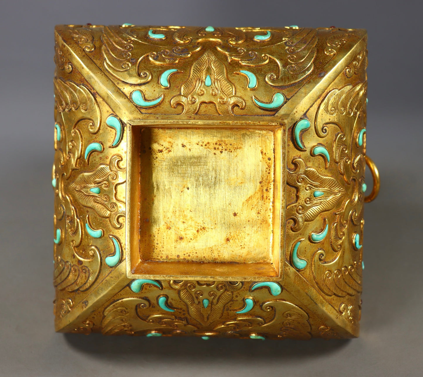 A0585 Vintage Chinese Gilt Gold Bronze Inlay Turquoise Fortune Beast Pot w Lid