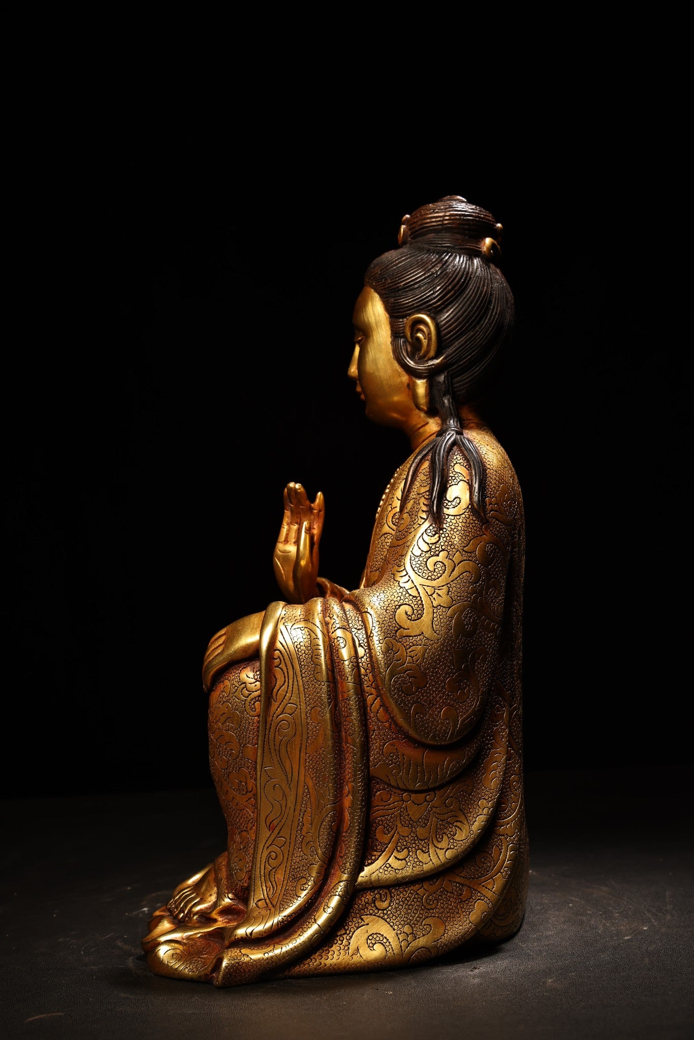 A0589 Tibetan Buddhism Gilt Gold Copper Kwan-yin Statue