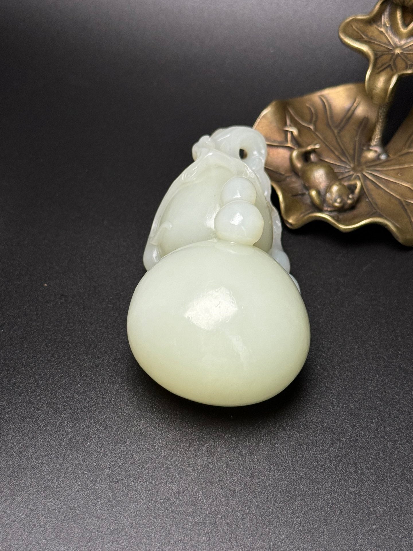 A0610 Superb Chinese White Hetian Jade Carved Gourd Pednant/Statue