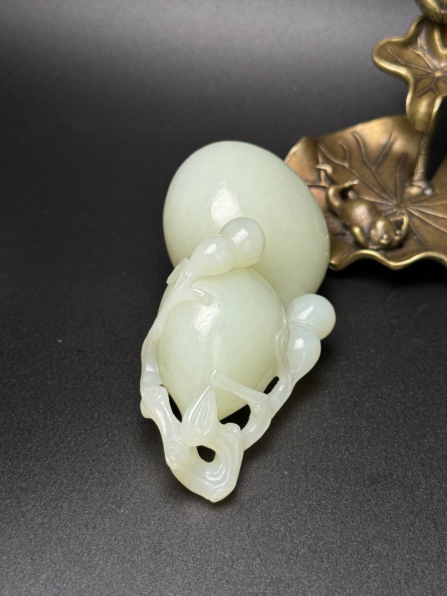 A0610 Superb Chinese White Hetian Jade Carved Gourd Pednant/Statue