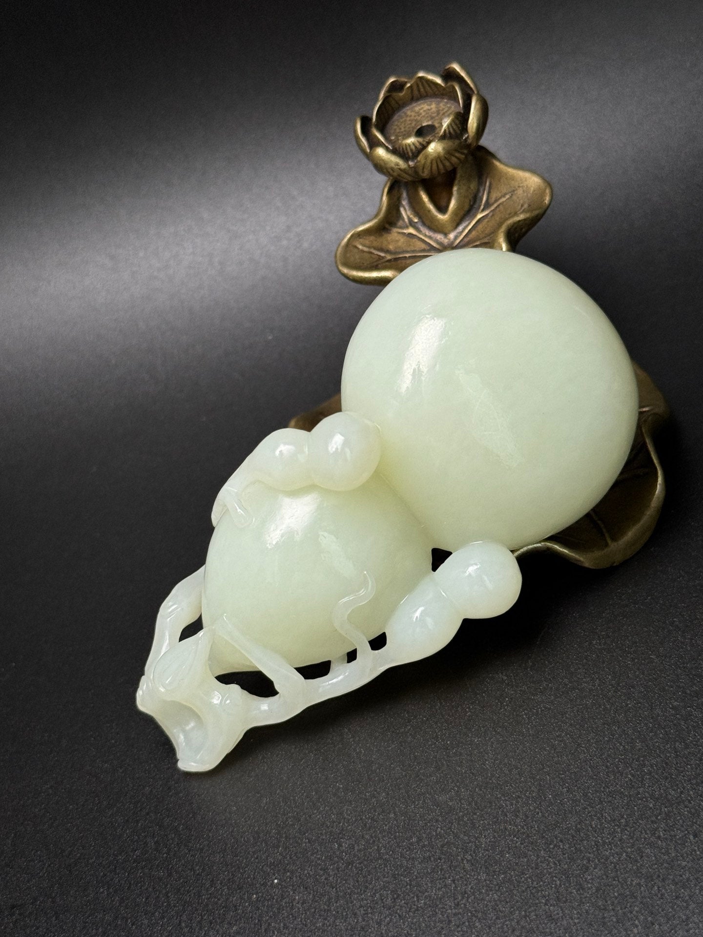 A0610 Superb Chinese White Hetian Jade Carved Gourd Pednant/Statue
