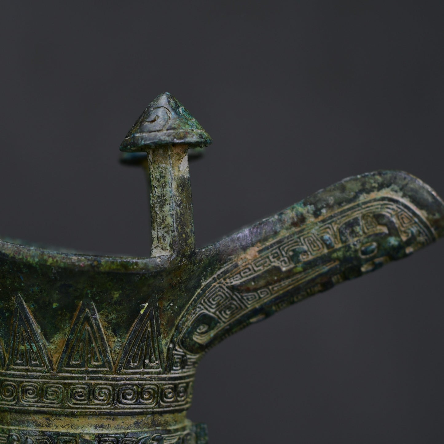 A0613 Vintage Chinese Bronze 3 Legs Wine Cup