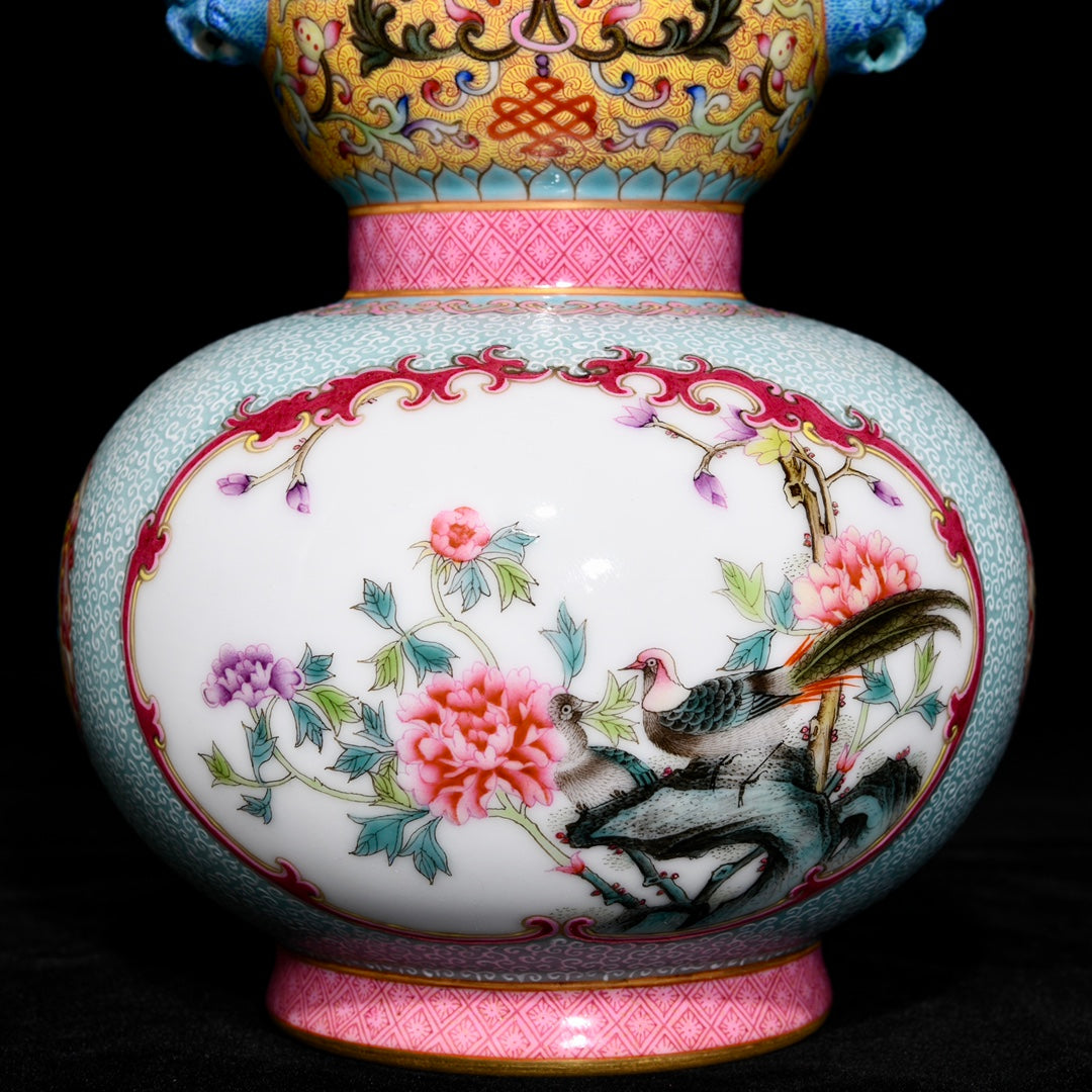 A0614 Chinese Gilt Edge Famille Rose Enamel Flowers Bird Design Gourd Shape Porcelain Vase
