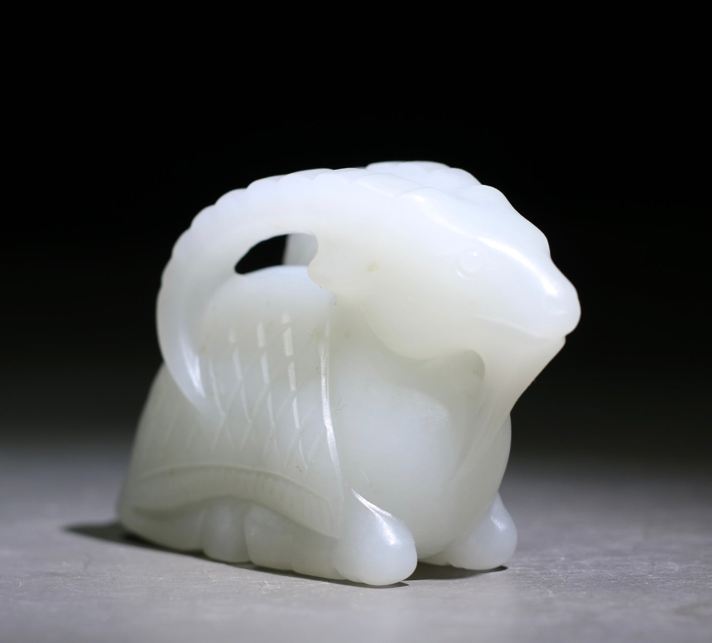A0625 Superb Chinese White Hetian Jade Carved Fortune Sheep Statue/Pendant