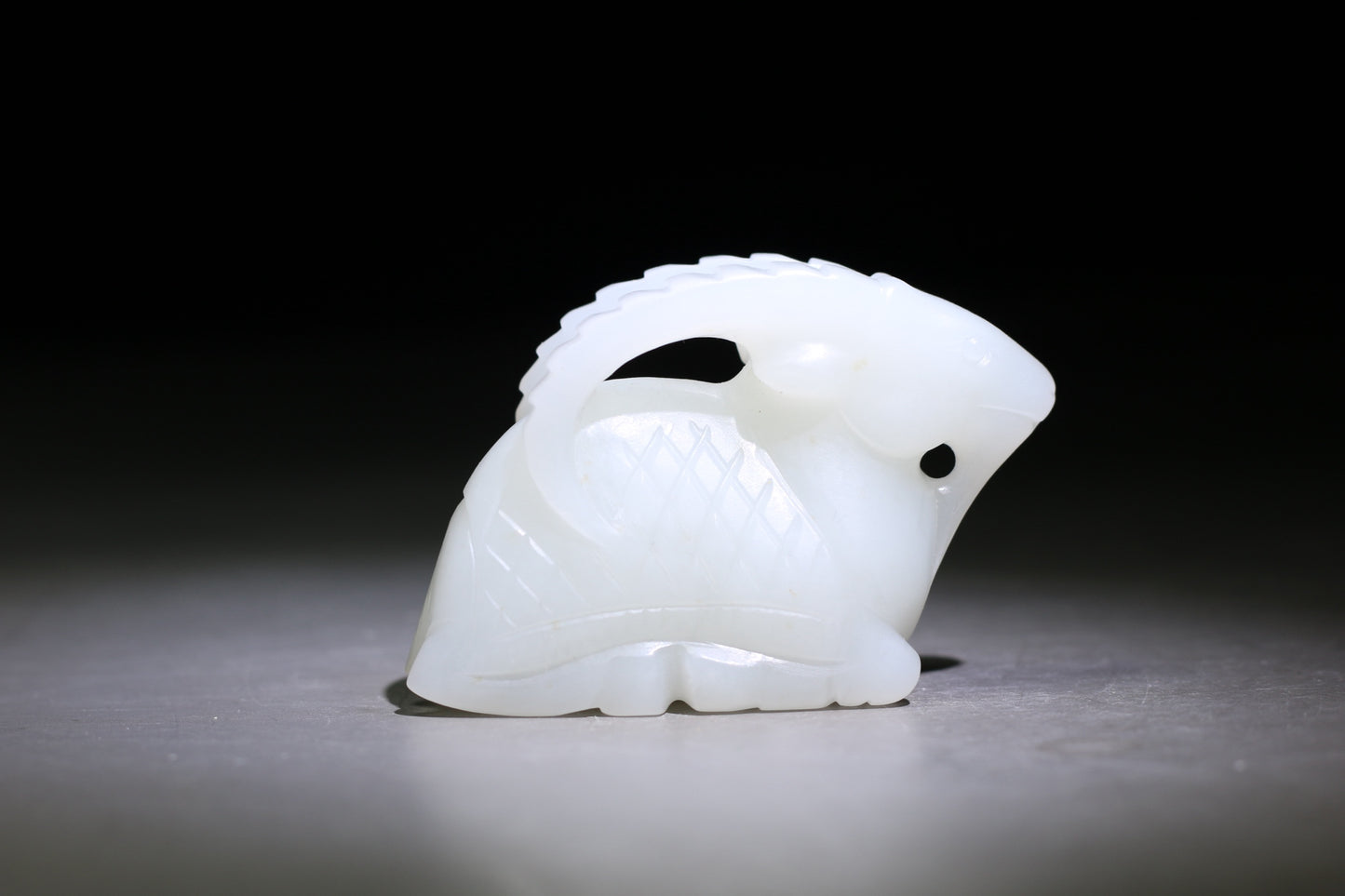 A0625 Superb Chinese White Hetian Jade Carved Fortune Sheep Statue/Pendant