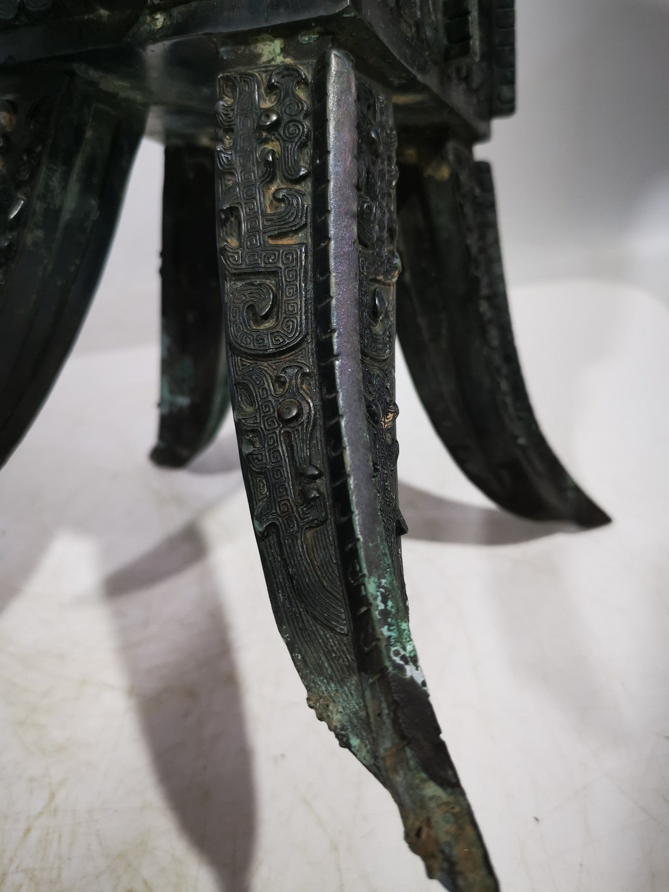 A0632 Vintage Chinese Bronze Four Legs Ritual Vessels - Jia