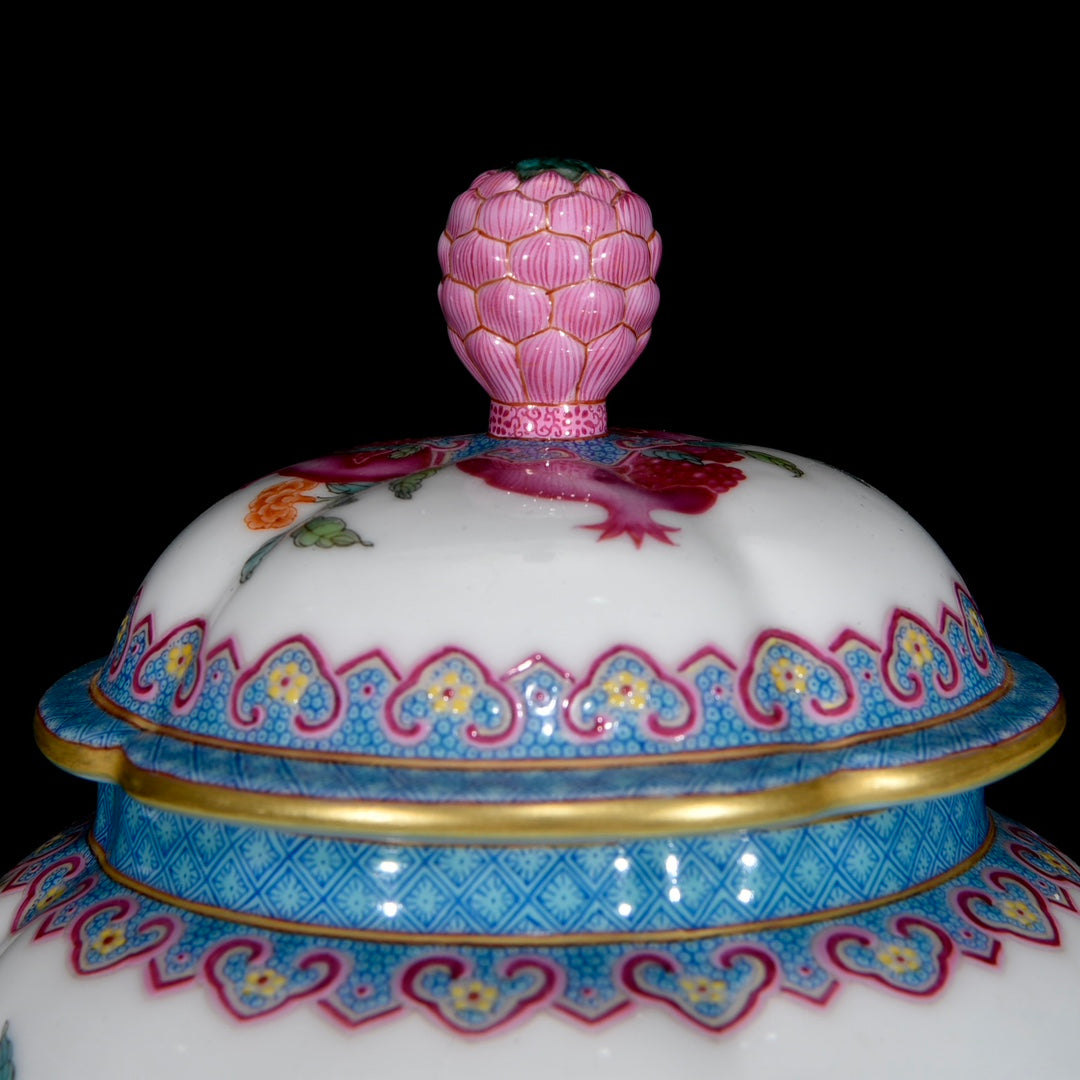 A0636 Chinese Gilt Edge Famille Rose Enamel Pomegranate Design Porcelain Pot w Lid