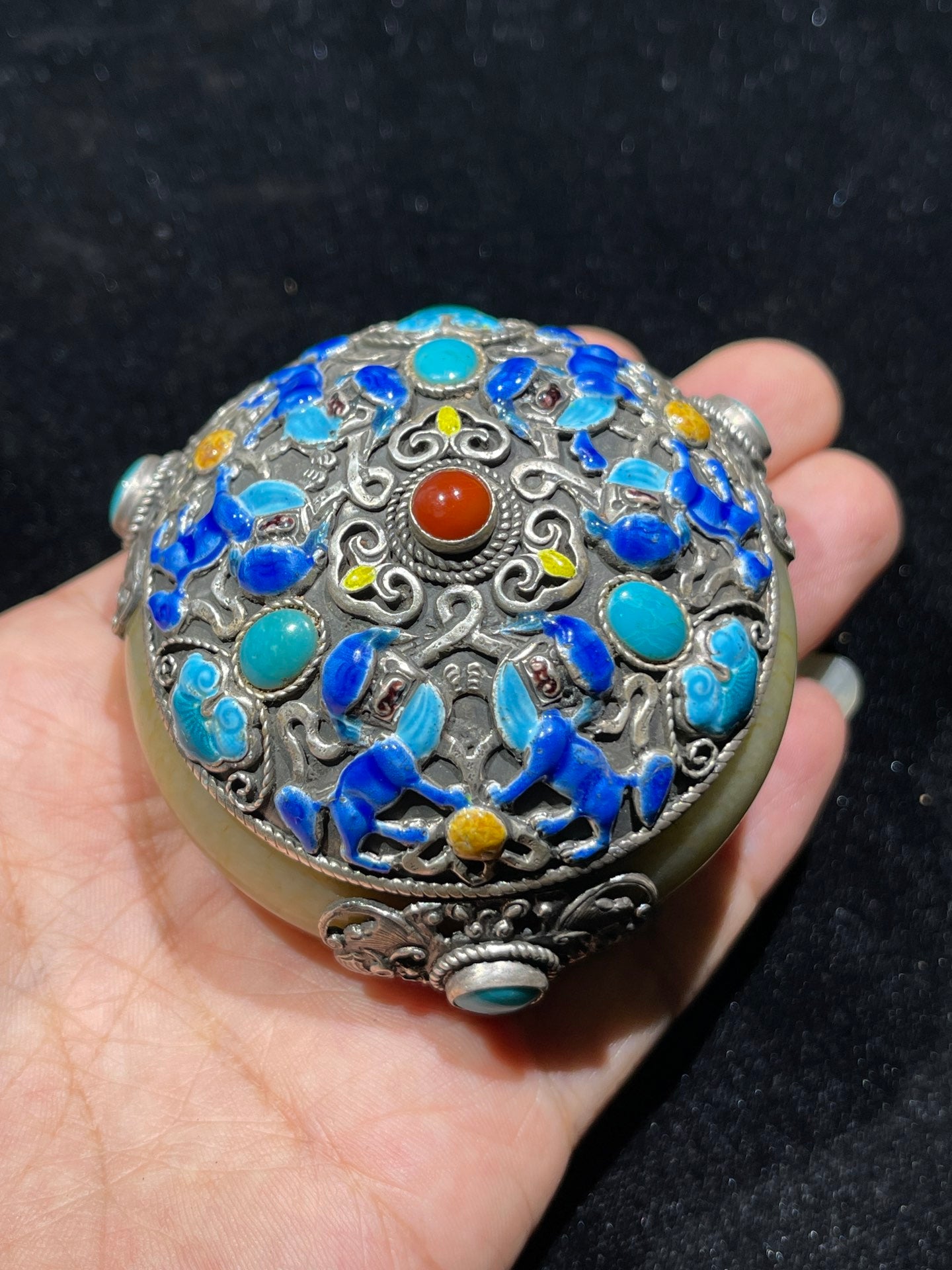 A0639 Vintage Pure Silver Inlay Hetian Jade & Gem Rouge Box