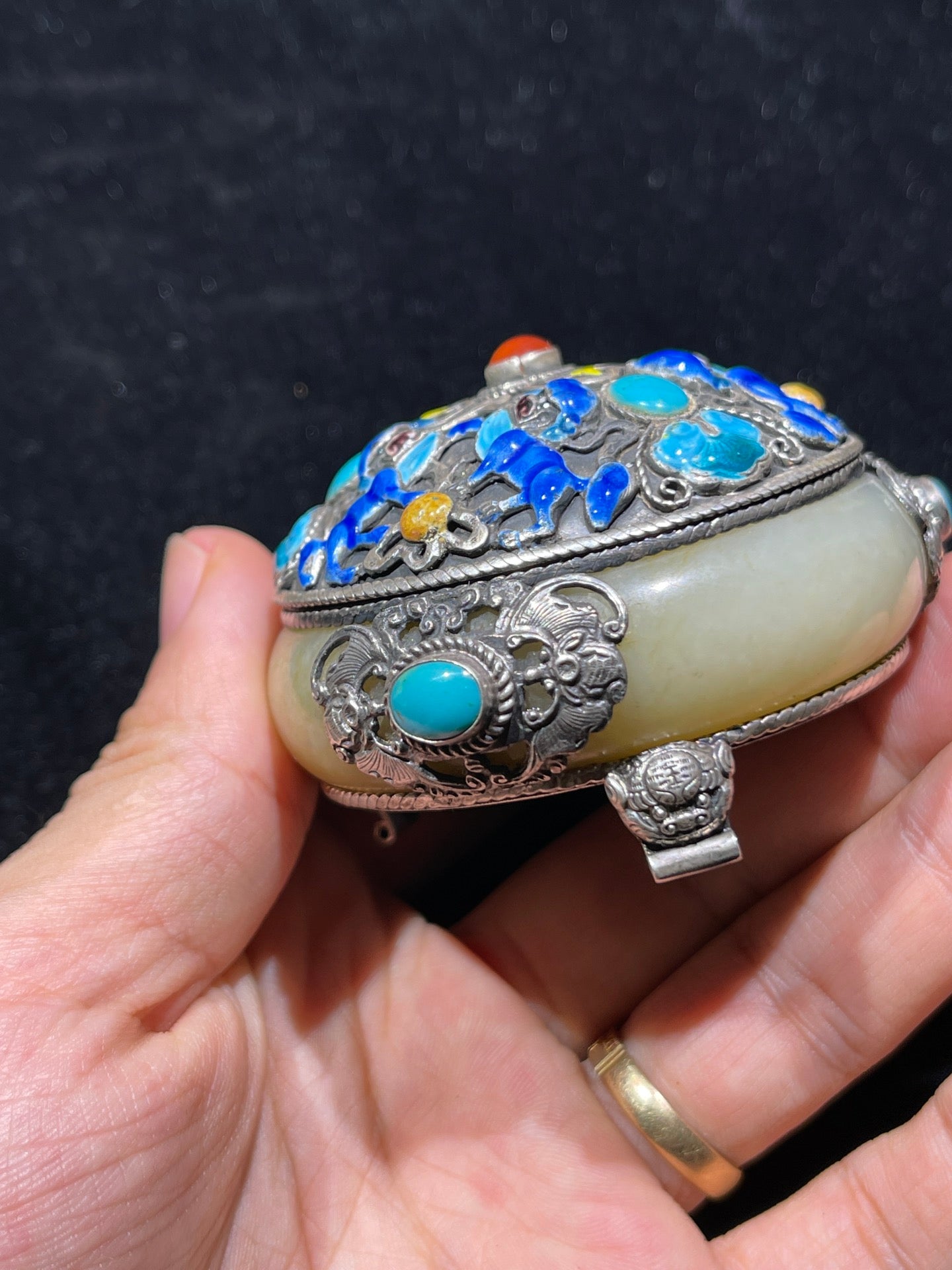 A0639 Vintage Pure Silver Inlay Hetian Jade & Gem Rouge Box