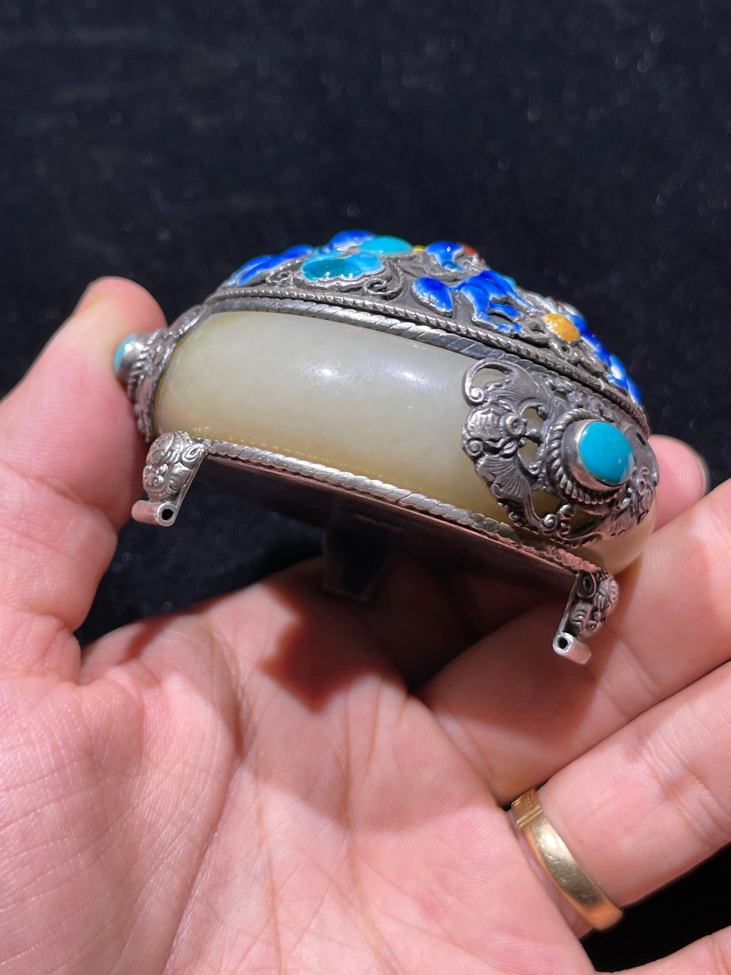 A0639 Vintage Pure Silver Inlay Hetian Jade & Gem Rouge Box