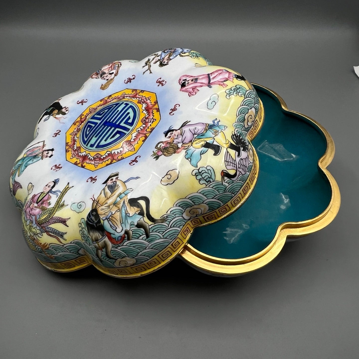 A0642 Vintage Chinese Copper Cloisonne Eight Taoism Deity Design Box