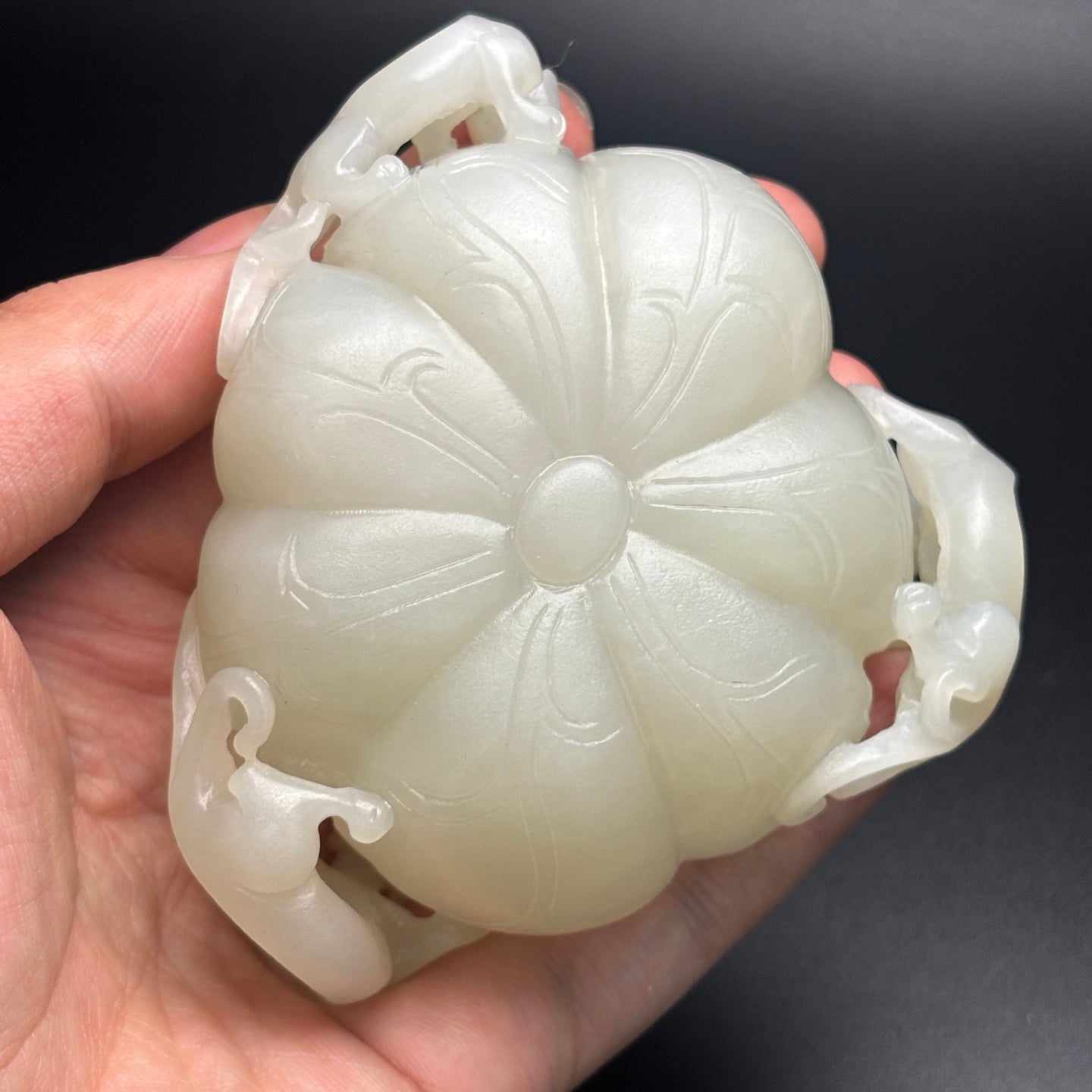 A0649 Superb Chinese White Hetian Jade Carved High Relief Chi Dragon Brush Washer