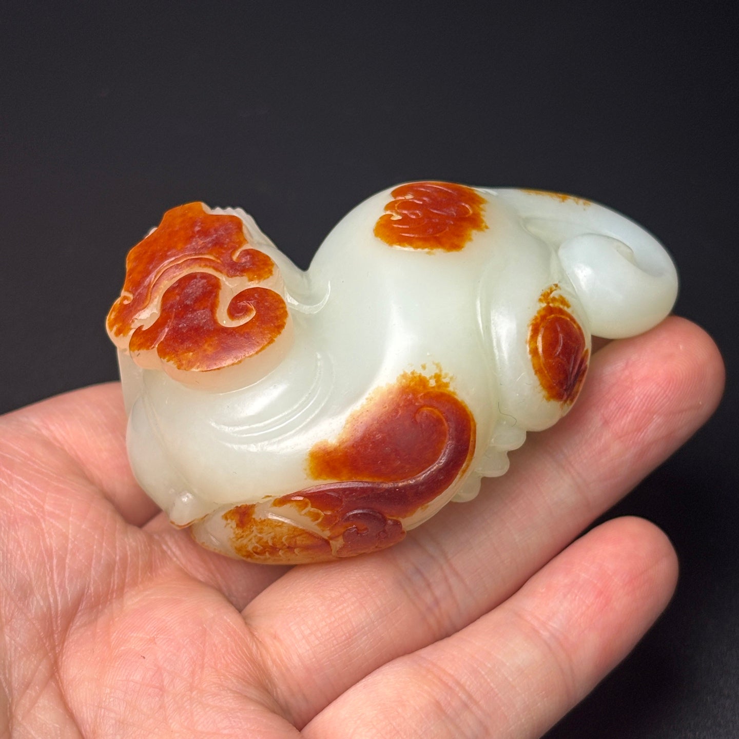 A0660 Superb Chinese Hetian Jade Carved Fortune Pixiu Statue/Pendant