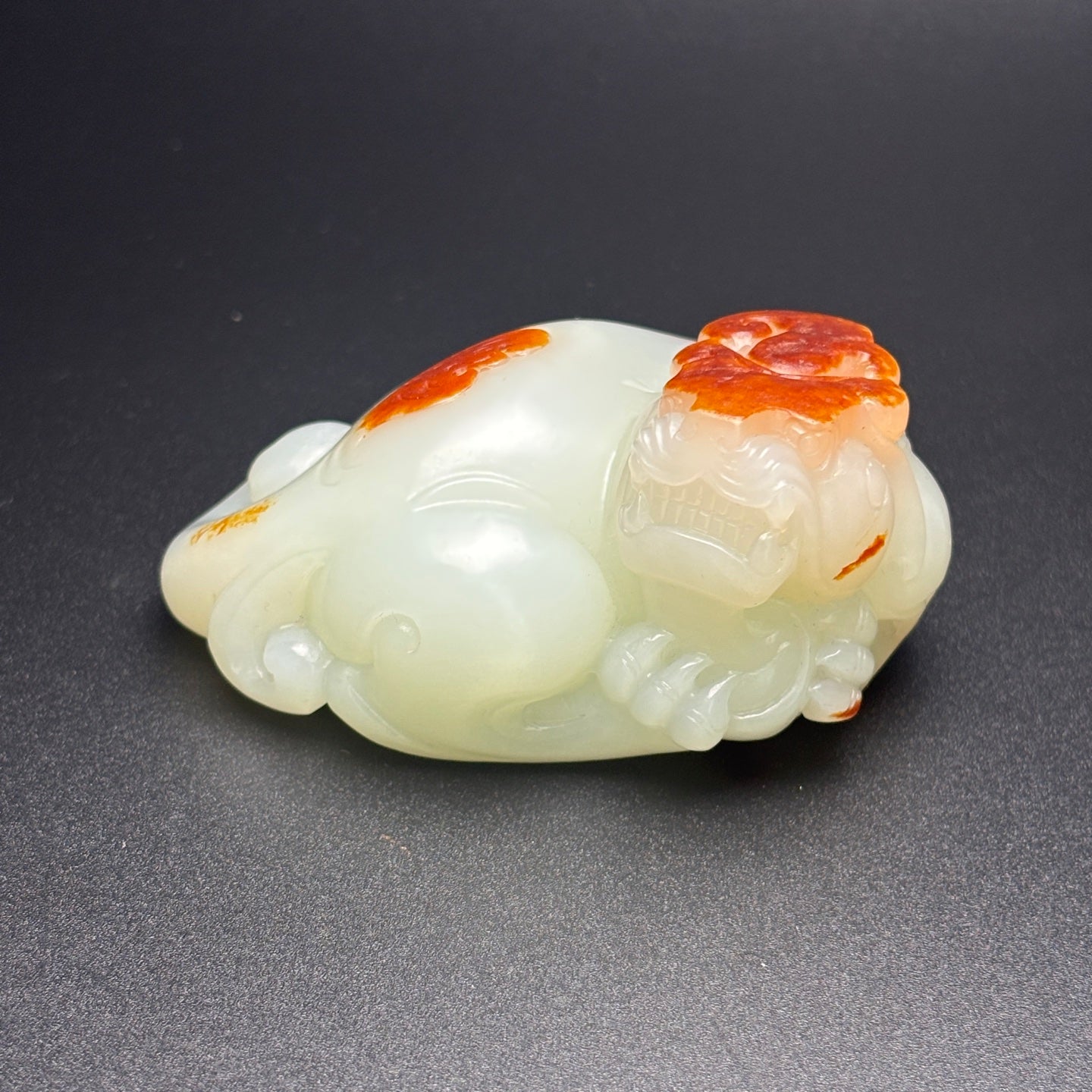 A0660 Superb Chinese Hetian Jade Carved Fortune Pixiu Statue/Pendant