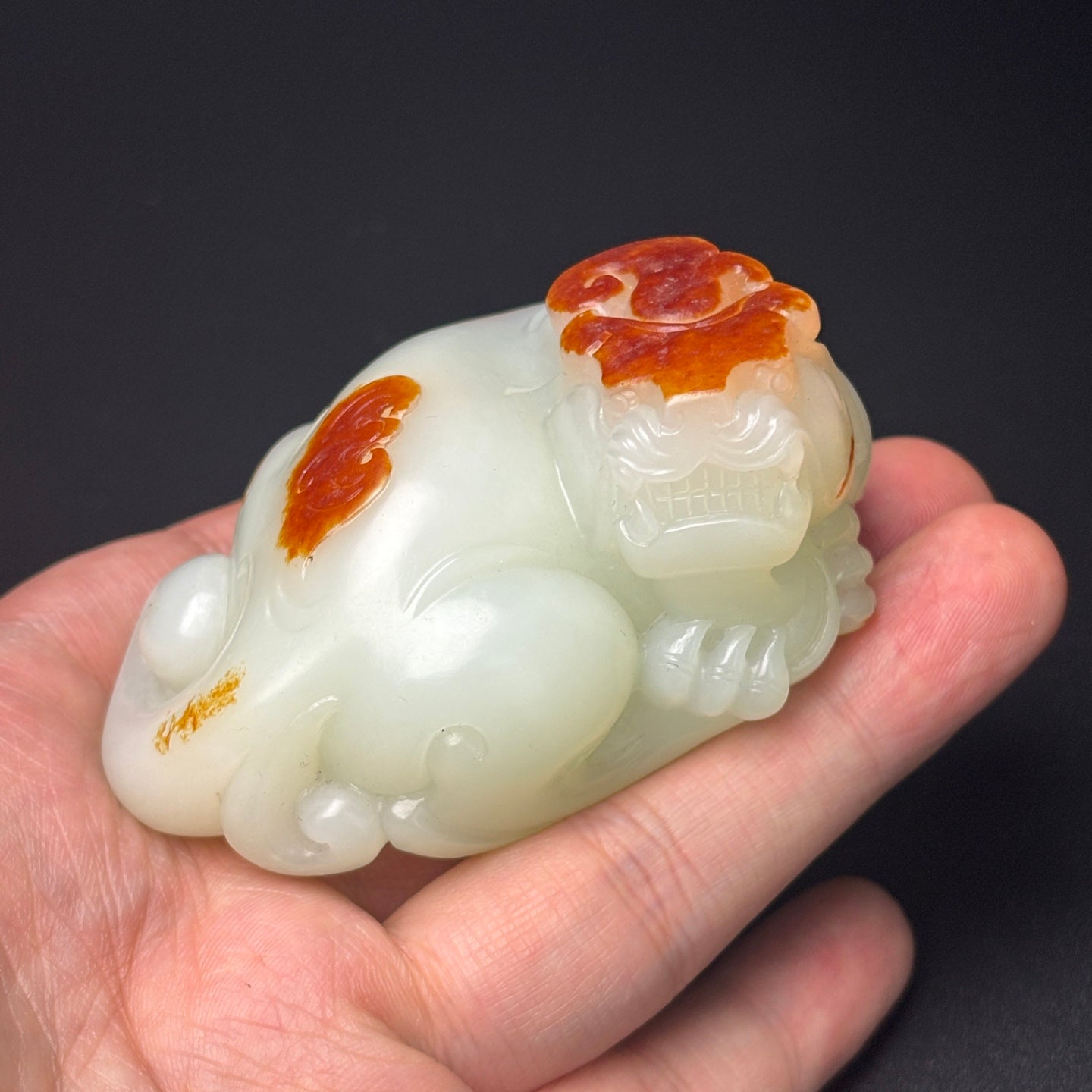 A0660 Superb Chinese Hetian Jade Carved Fortune Pixiu Statue/Pendant