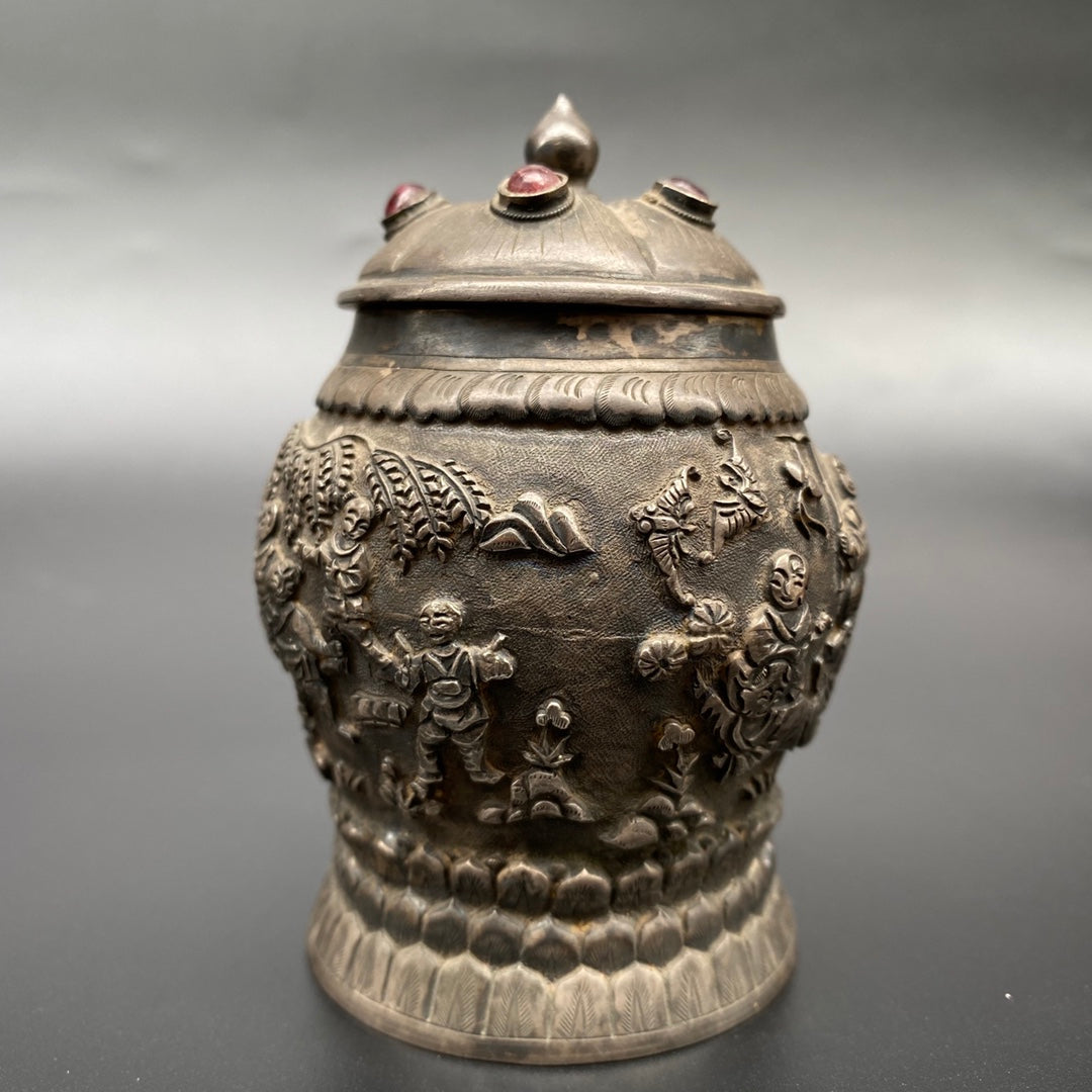 A0661 Superb Old Pure Silver Low Relief Urchin Design Pot