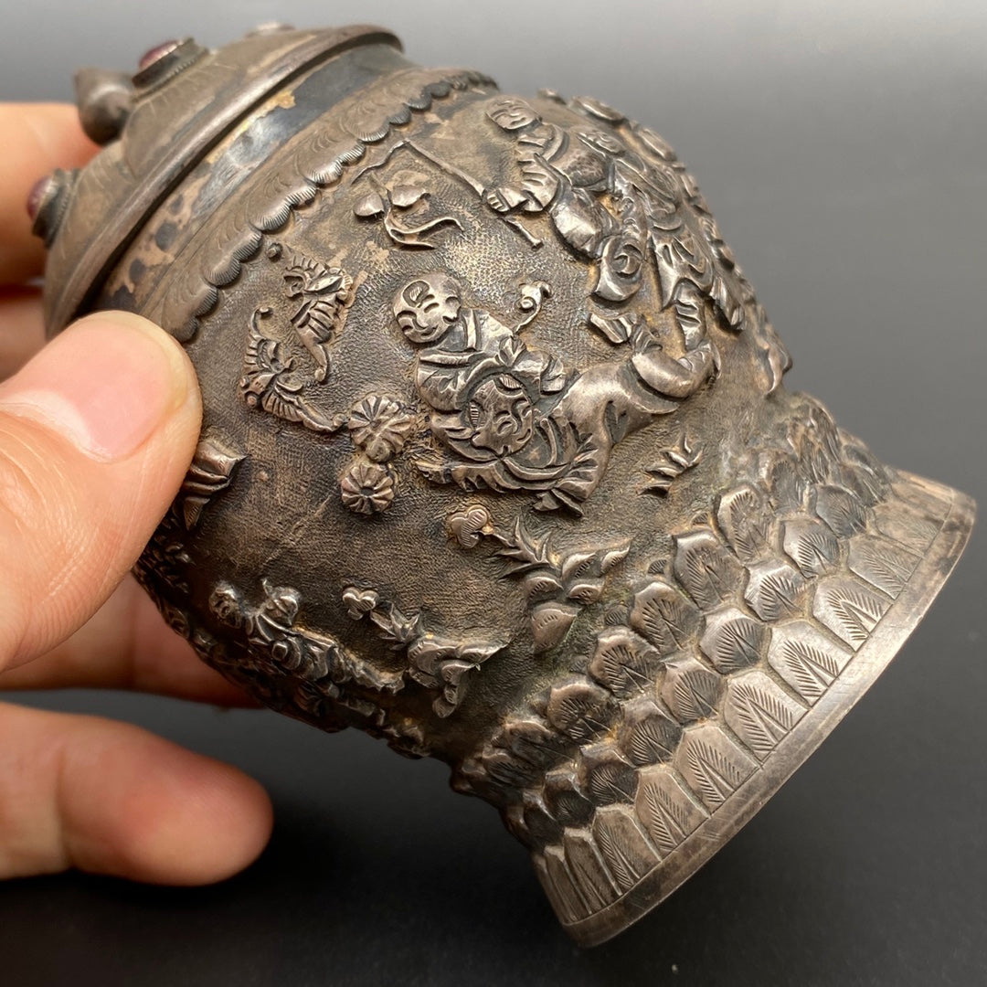 A0661 Superb Old Pure Silver Low Relief Urchin Design Pot