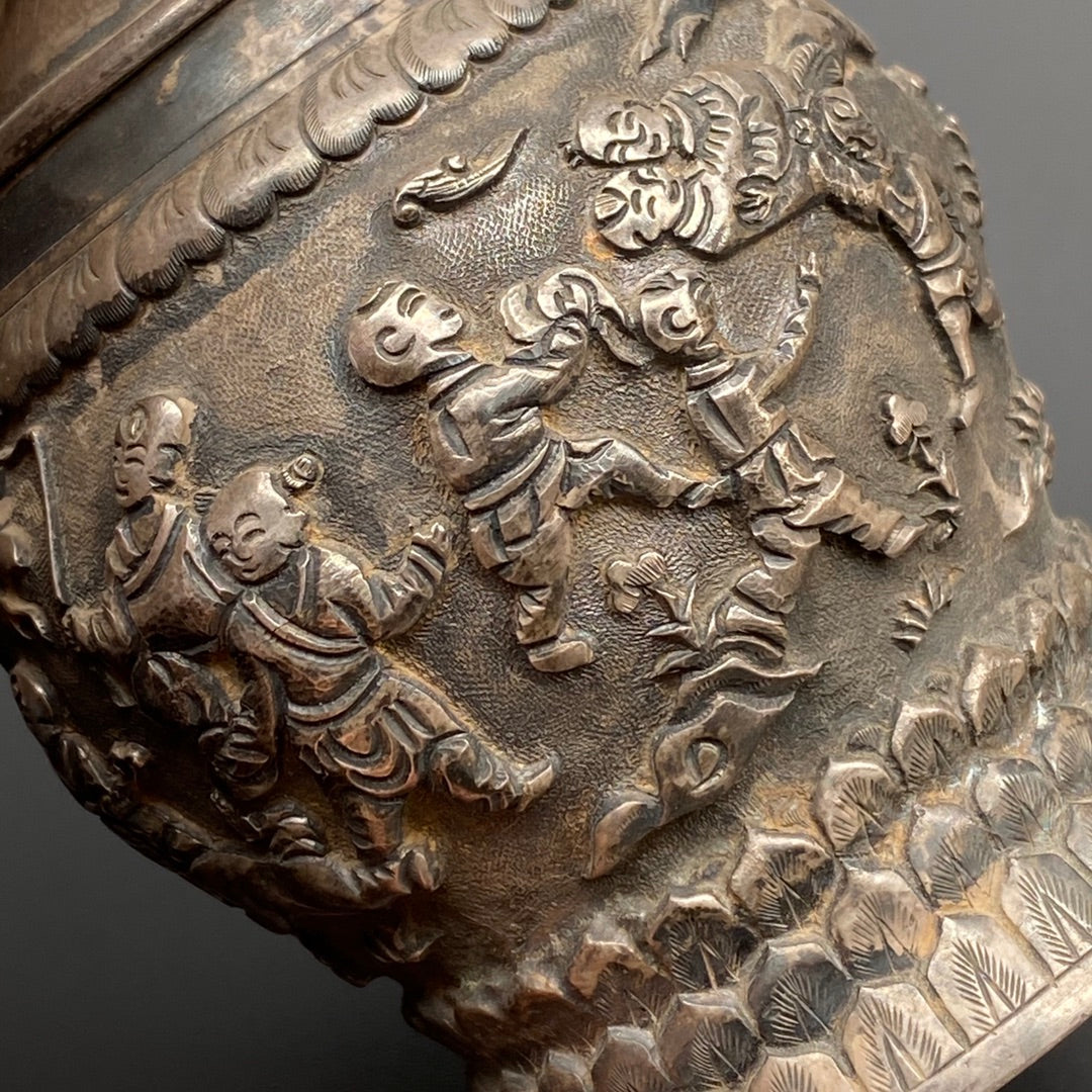A0661 Superb Old Pure Silver Low Relief Urchin Design Pot