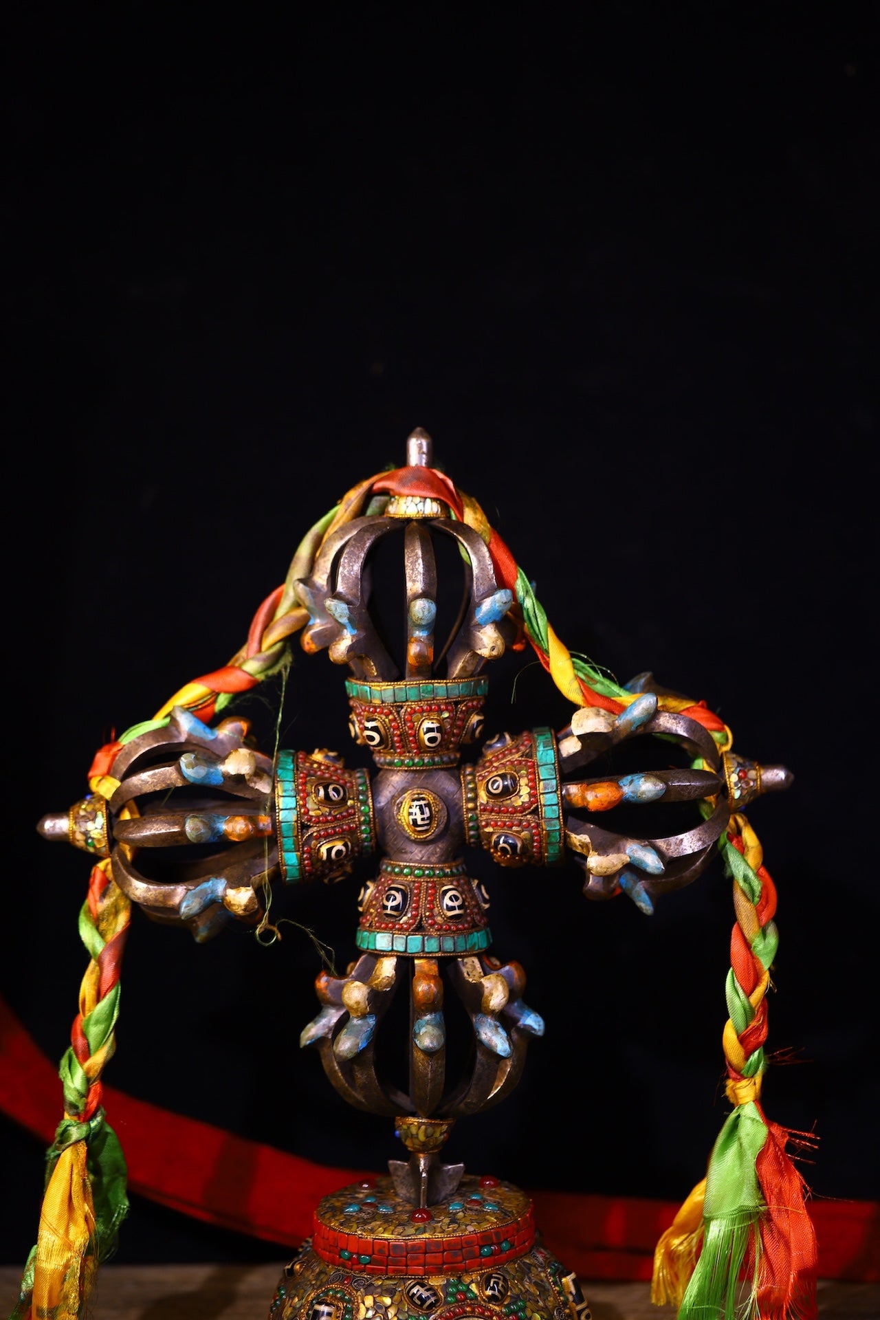 A0678 Tibetan Buddhism Gilt Gold Copper Inlay DZI Agate & Gem Dharma-vessel Statue