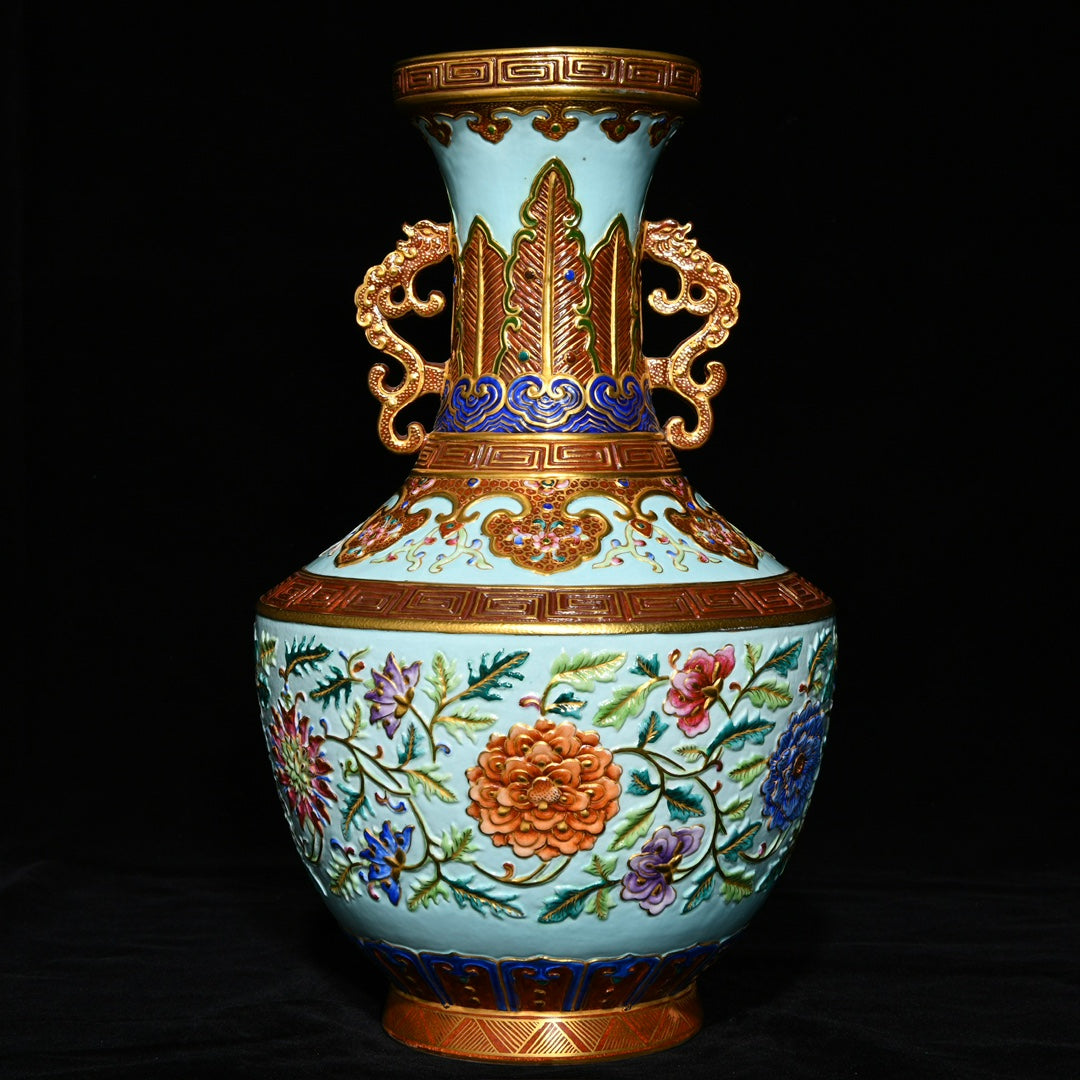 A0692 Chinese Gilt Gold Famille Rose Enamel All Flowers Bloom Together Design Porcelain Vase