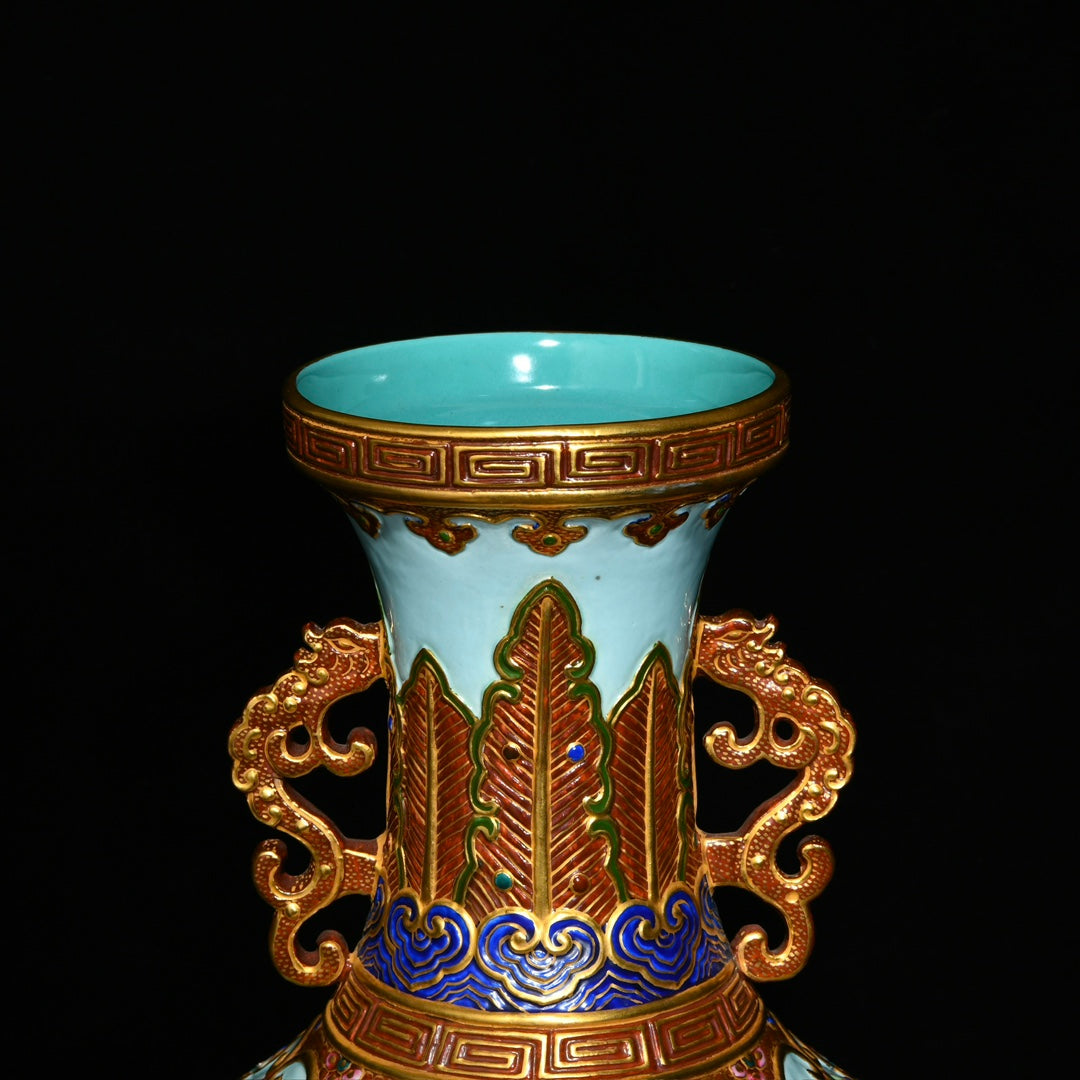 A0692 Chinese Gilt Gold Famille Rose Enamel All Flowers Bloom Together Design Porcelain Vase