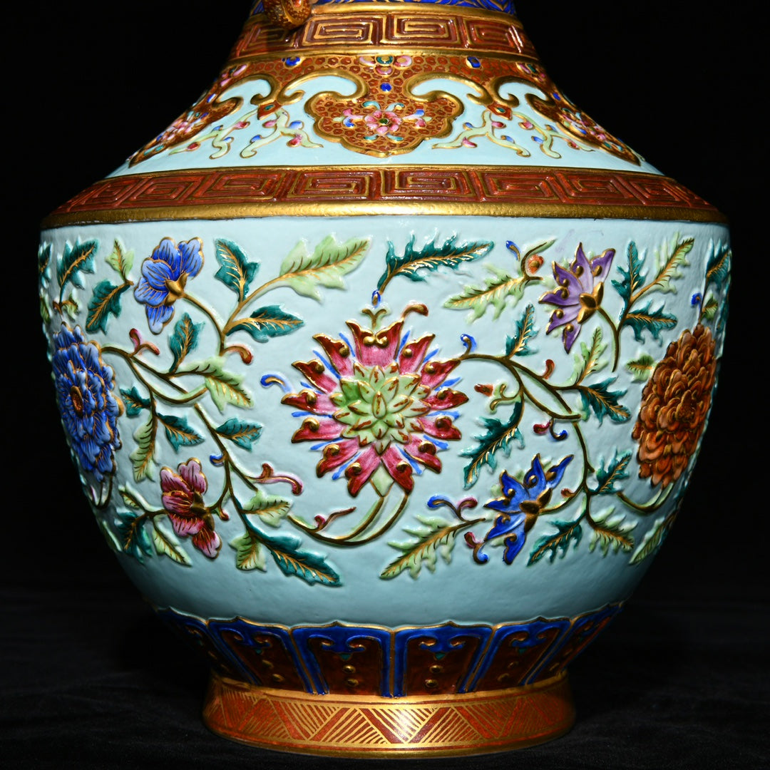 A0692 Chinese Gilt Gold Famille Rose Enamel All Flowers Bloom Together Design Porcelain Vase