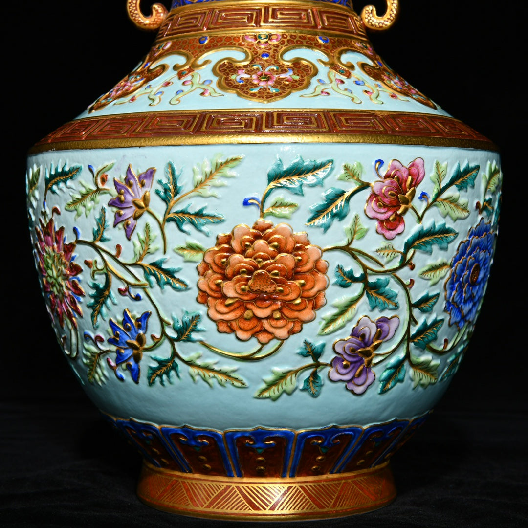 A0692 Chinese Gilt Gold Famille Rose Enamel All Flowers Bloom Together Design Porcelain Vase
