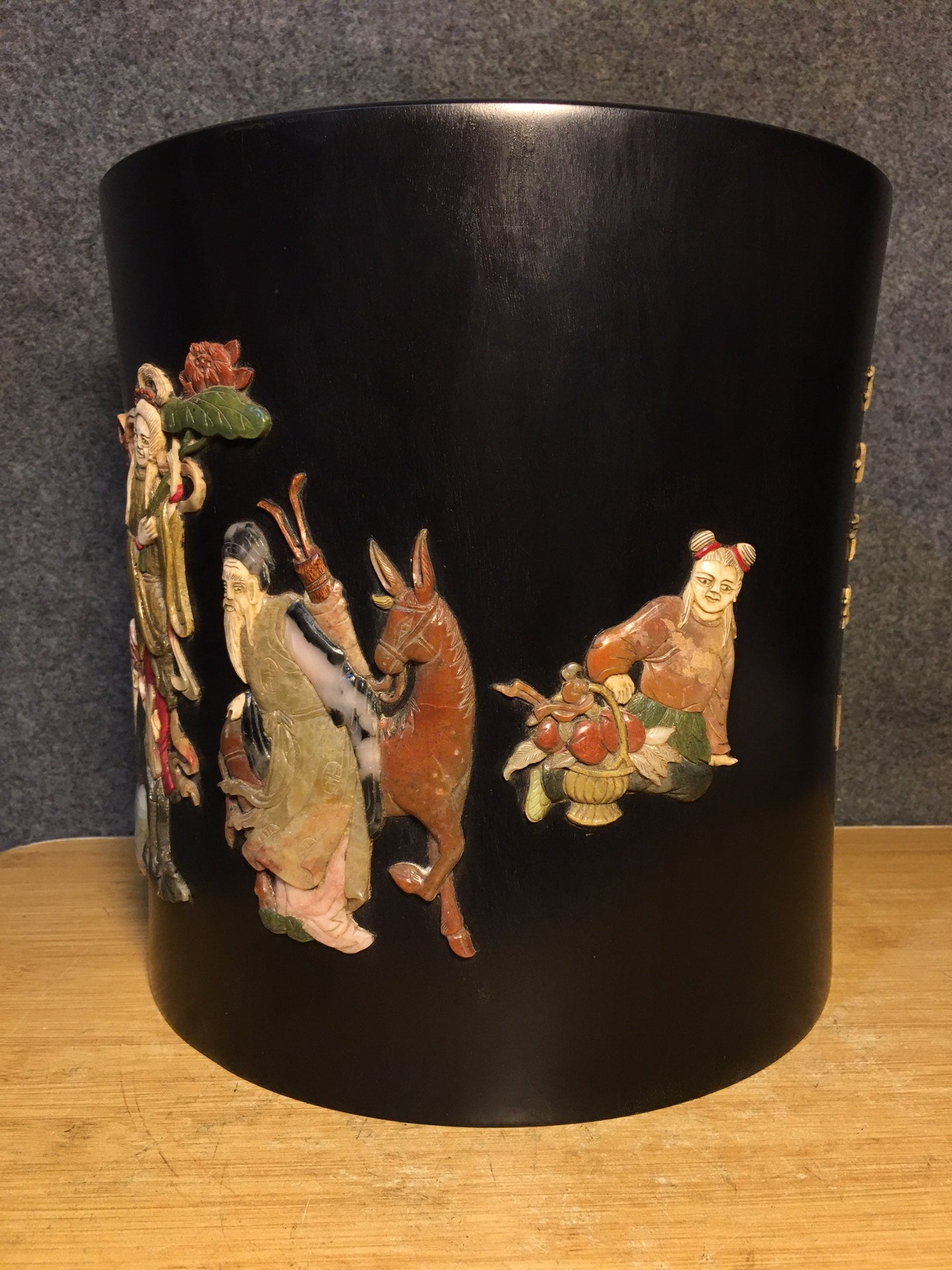 A0696 Chinese Zitan Wood Inlay Shoushan Stone Eight Taoism Deity Design Brush Pot