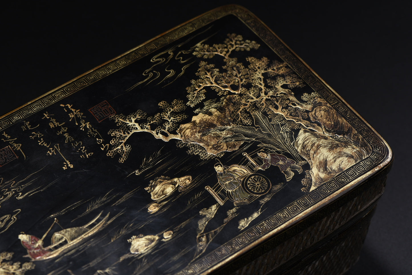 A0698 Chinese Gilt Gold Wooden-cored Lacquerware Figure & Boat & Kid Jewellery Box