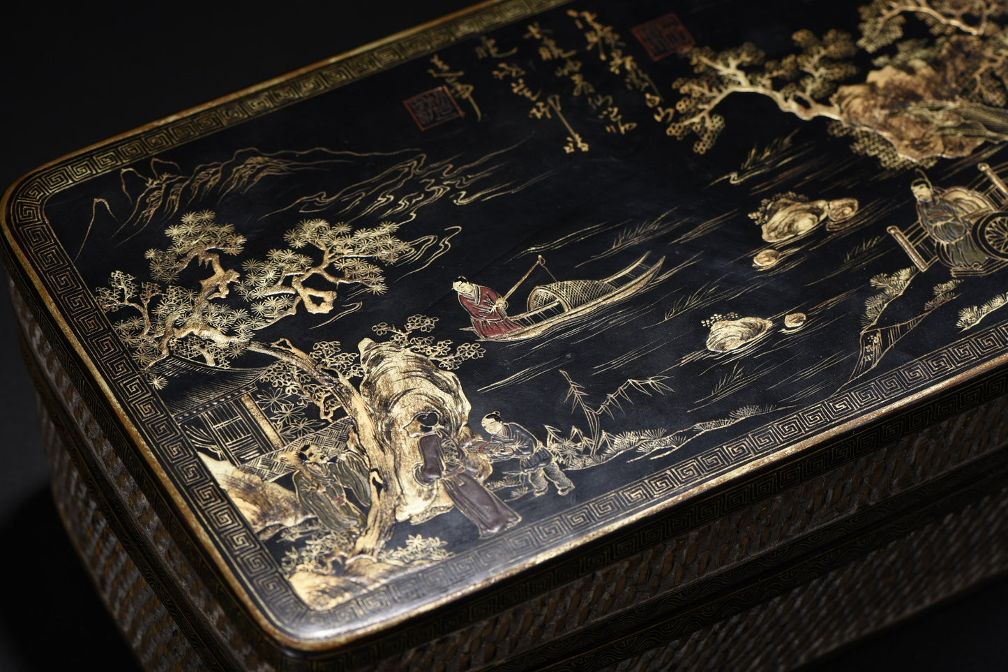 A0698 Chinese Gilt Gold Wooden-cored Lacquerware Figure & Boat & Kid Jewellery Box