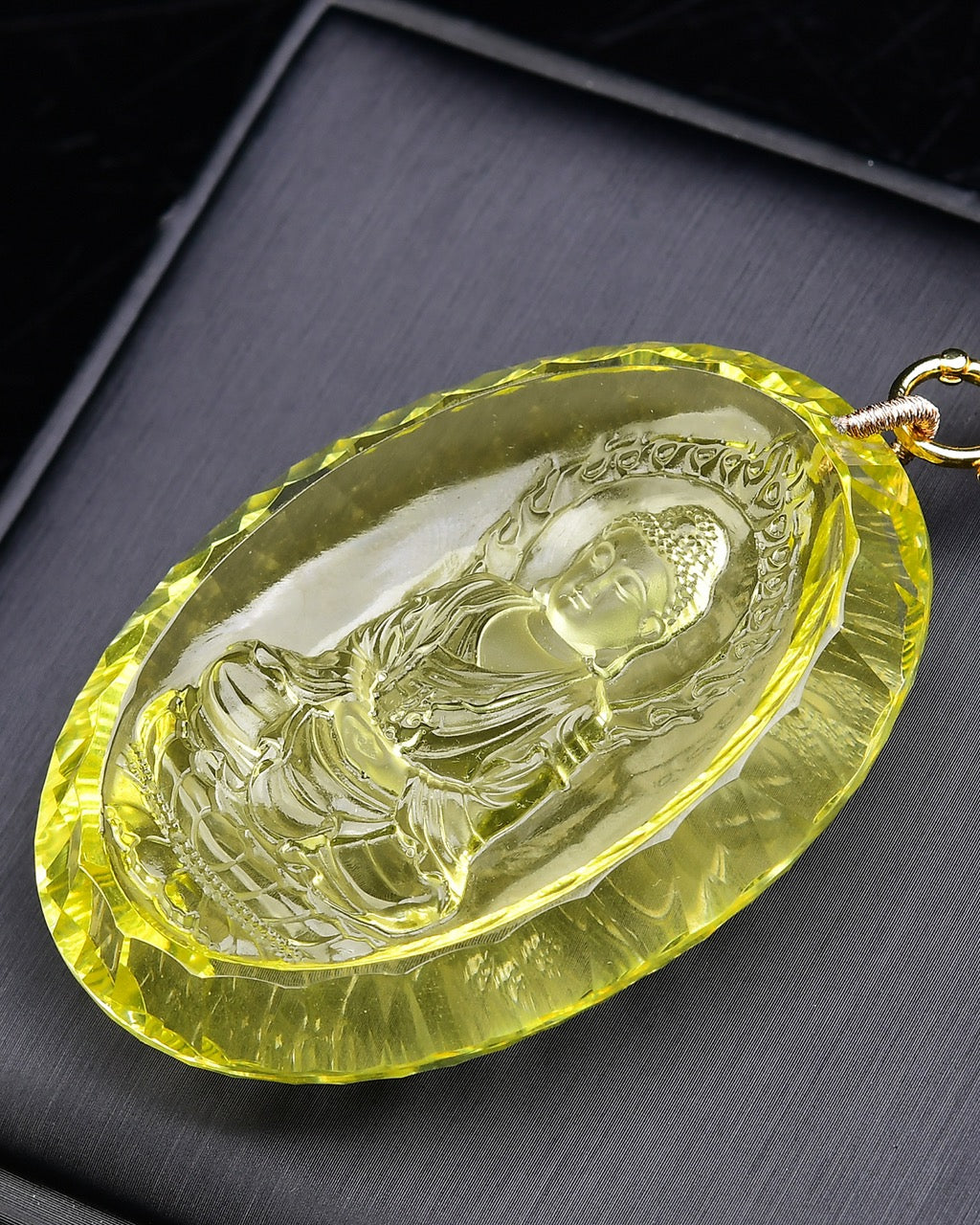 A0701 Exquisite Yellow Crystal Carved Siddhartha Buddha Pendant